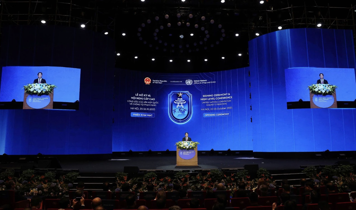 Lễ ký chống tội phạm mạng: CMC củng cố chủ quyền dữ liệu doanh nghiệp - Ảnh 1.