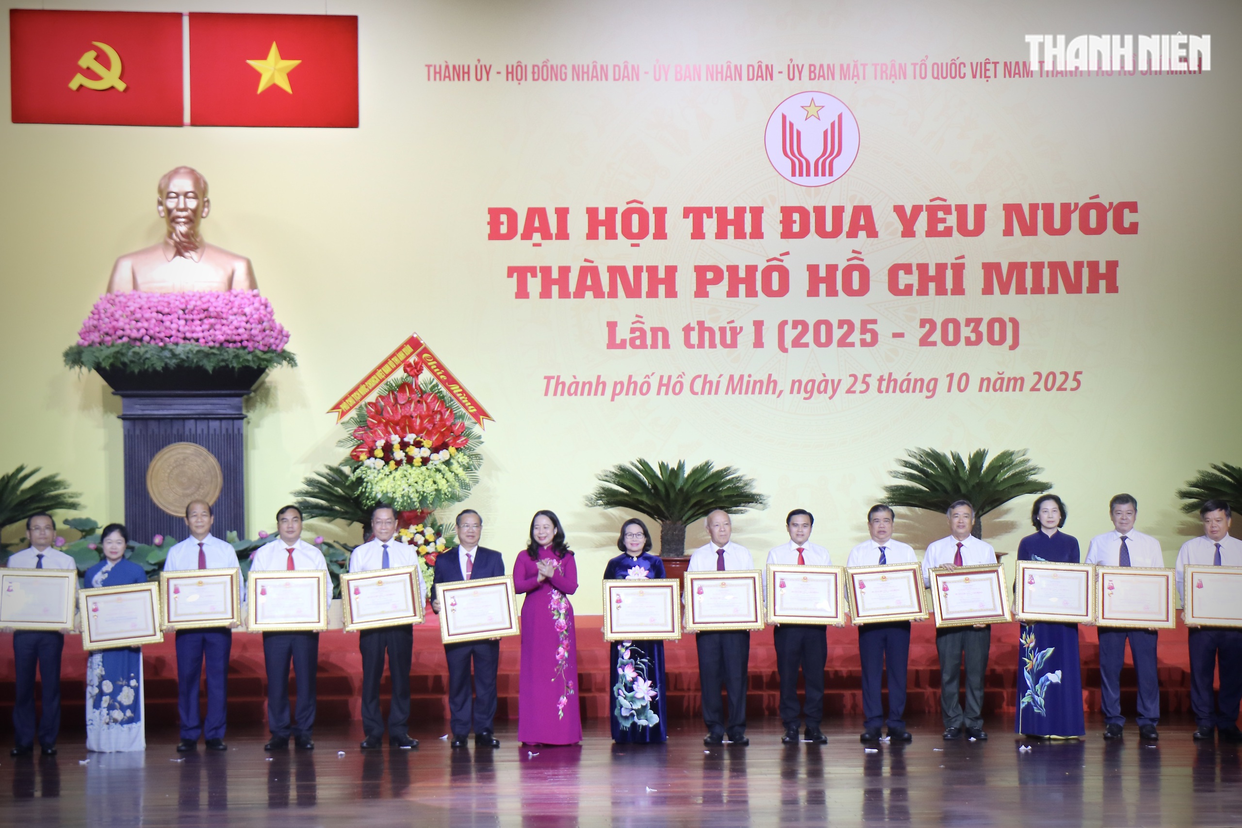 TP.HCM thi đua yêu nước khẳng định vị thế đô thị sáng tạo, nghĩa tình- Ảnh 3. TP.HCM thi đua yêu nước khẳng định vị thế đô thị sáng tạo, nghĩa tình- Ảnh 3.