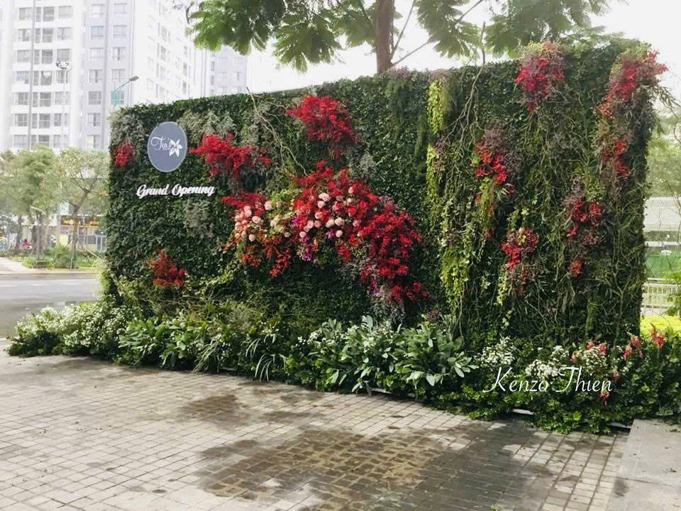 Kenzo Thiện – nghệ nhân cắm hoa tài hoa với giác quan thứ sáu độc đáo - Ảnh 4. Kenzo Thiện – nghệ nhân cắm hoa tài hoa với giác quan thứ sáu độc đáo - Ảnh 4.