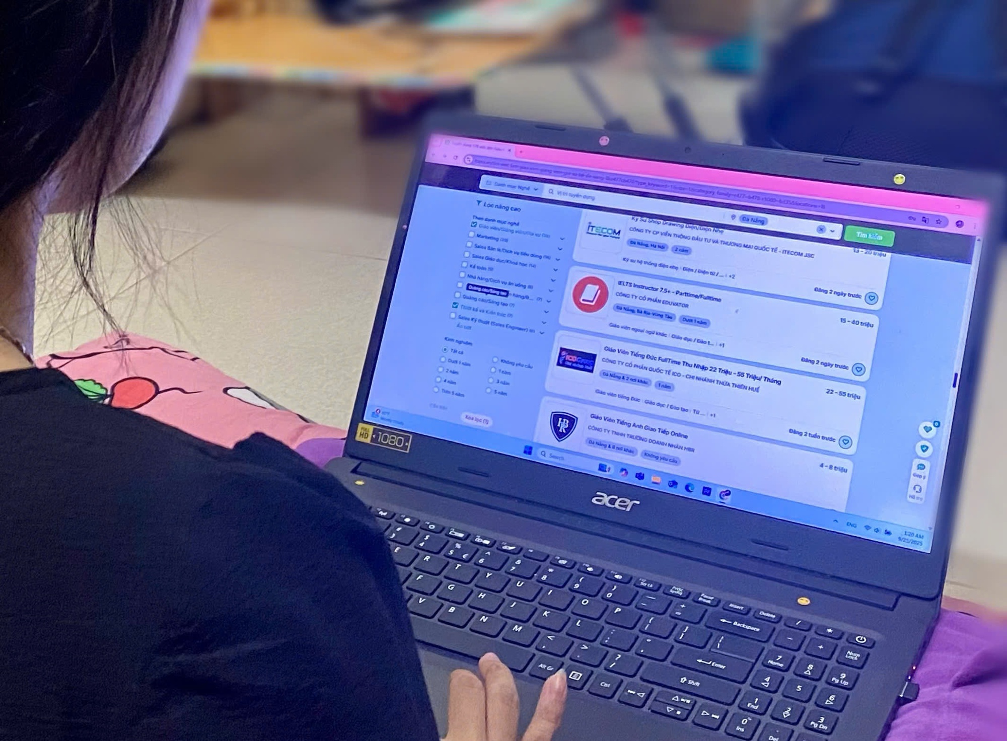 Cách vượt qua thất nghiệp hiệu quả cho người trẻ giữa áp lực cuộc sống hiện đại - Ảnh 1.