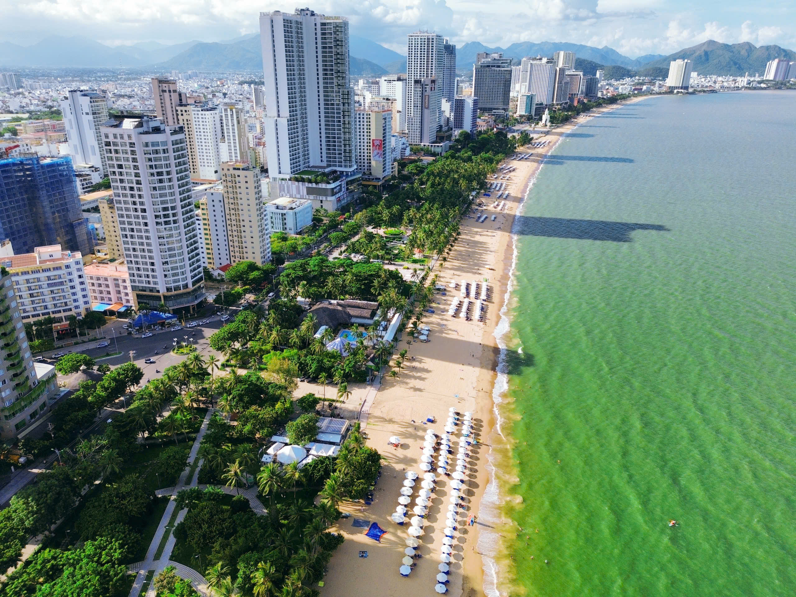 16,4 km bờ biển Nha Trang sẽ thành chuỗi công viên đẳng cấp quốc tế- Ảnh 2. 16,4 km bờ biển Nha Trang sẽ thành chuỗi công viên đẳng cấp quốc tế- Ảnh 2.