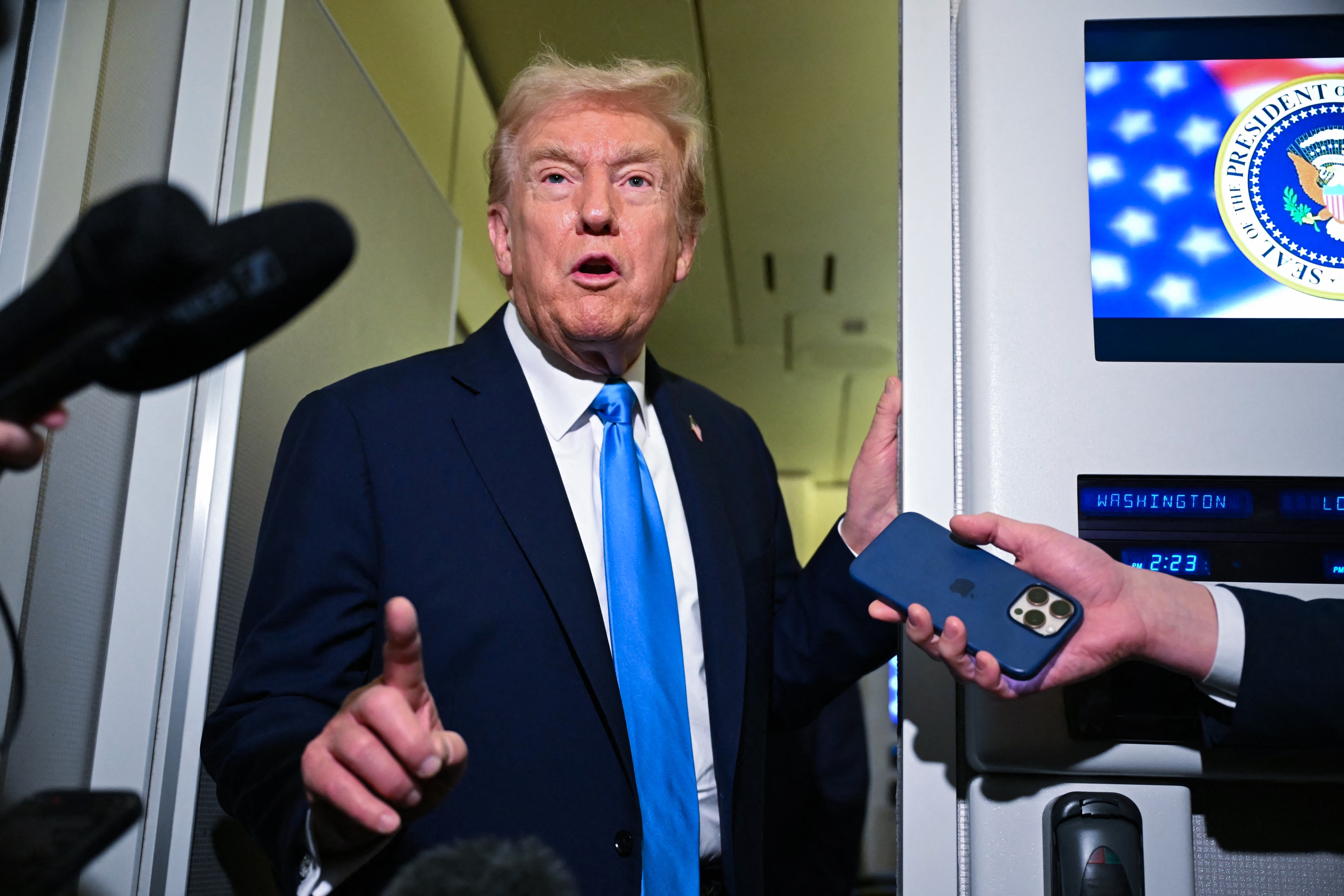 Thái Lan và Campuchia dự kiến ký thỏa thuận hòa bình ngay khi ông Trump đến Malaysia- Ảnh 1.