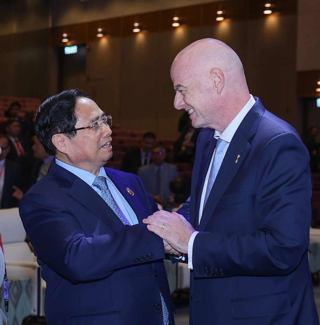 Gặp Thủ tướng Phạm Minh Chính, Chủ tịch FIFA đề xuất mở học viện bóng đá tại Việt Nam- Ảnh 1. Gặp Thủ tướng Phạm Minh Chính, Chủ tịch FIFA đề xuất mở học viện bóng đá tại Việt Nam- Ảnh 1.
