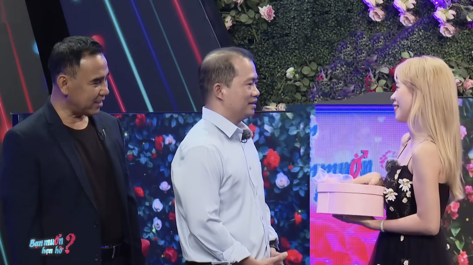Kỹ sư lập trình 39 tuổi chưa yêu ai từ chối hẹn hò cô gái xinh đẹp  - Ảnh 1.