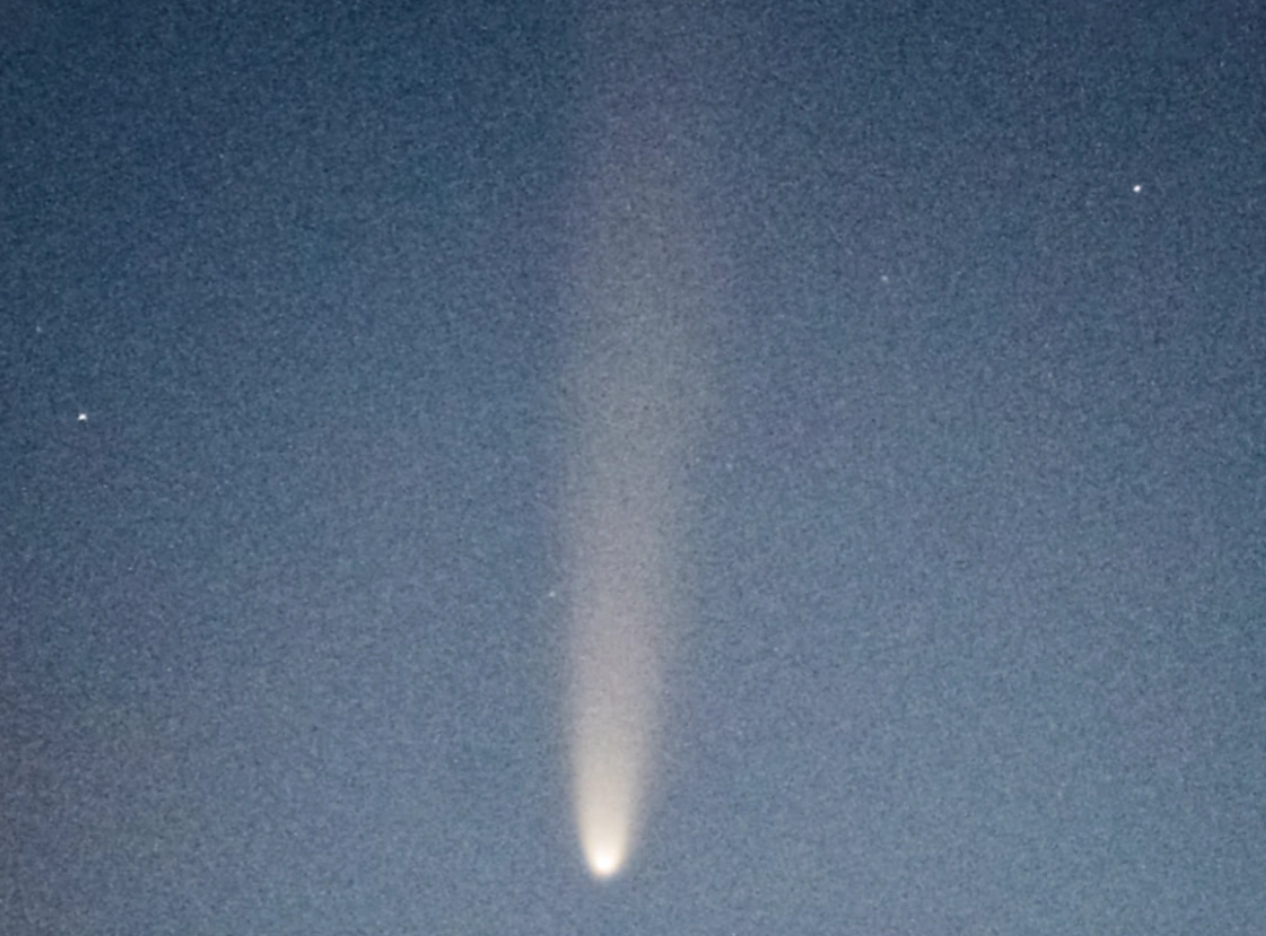 Người Việt xem sao chổi thi&ecirc;n ni&ecirc;n kỷ 'cắt qua cổ con rắn vũ trụ' đ&ecirc;m nay - Ảnh 3.