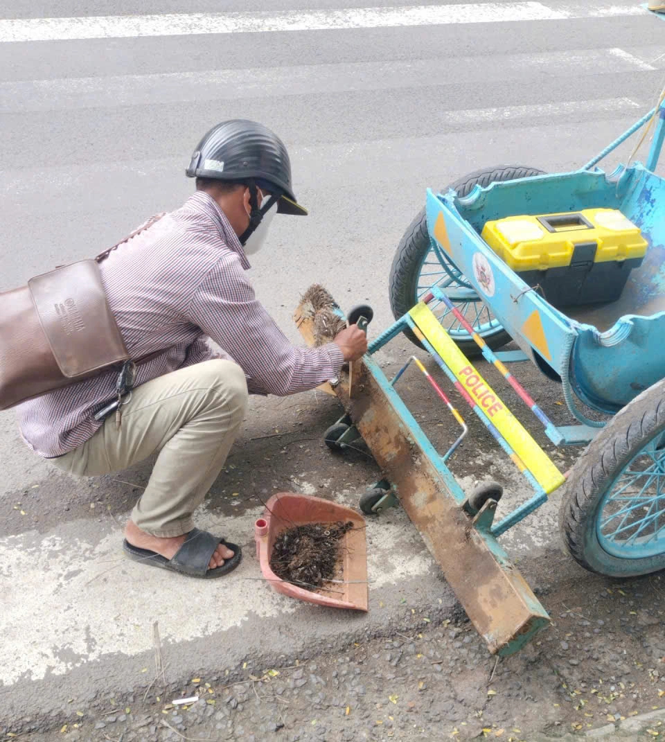 TP.HCM: Tái diễn nạn rải đinh quốc lộ 1K, công an kêu gọi người dân tố giác- Ảnh 1. TP.HCM: Tái diễn nạn rải đinh quốc lộ 1K, công an kêu gọi người dân tố giác- Ảnh 1.