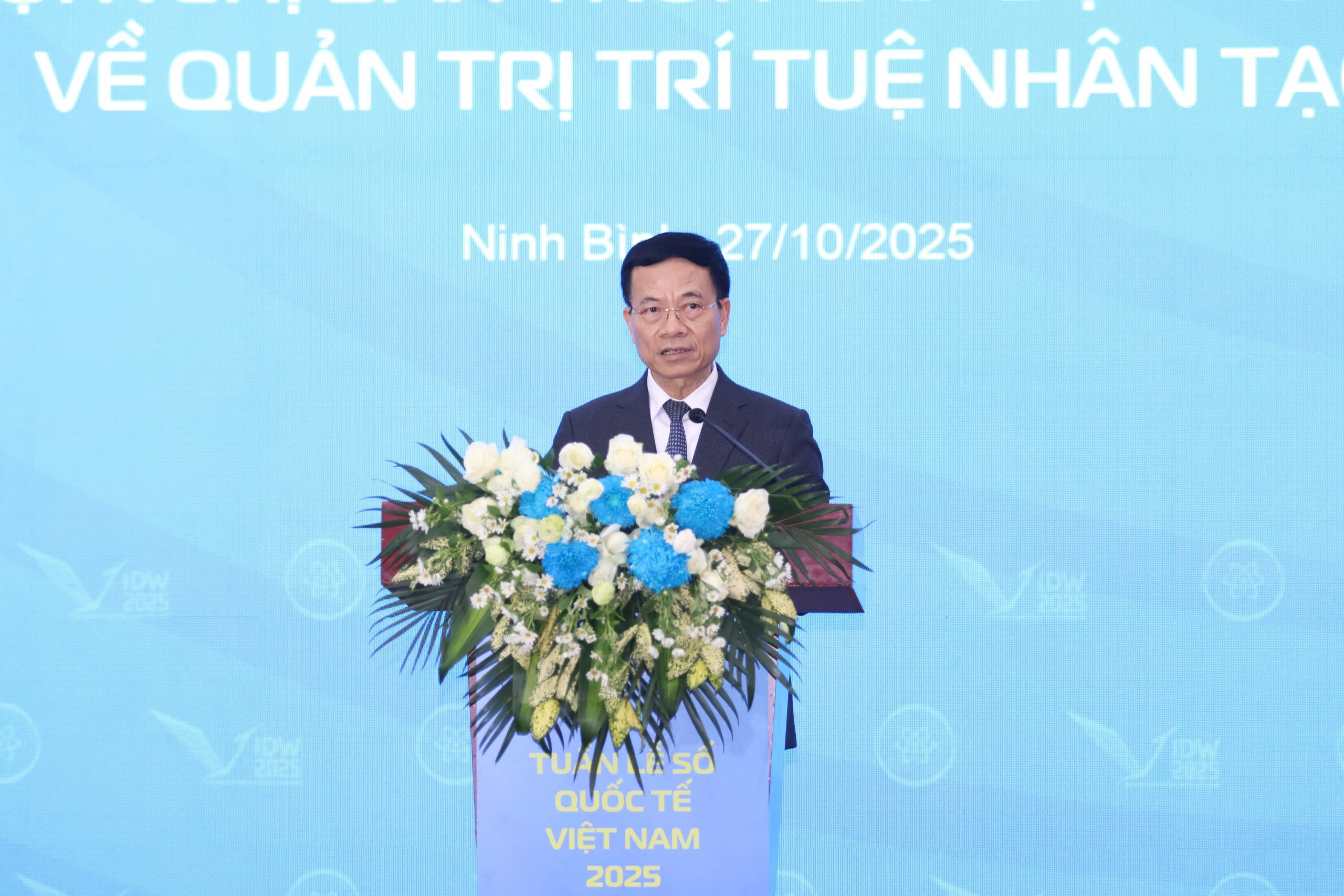 Việt Nam cam kết phát triển AI lấy con người làm trung tâm- Ảnh 1. Việt Nam cam kết phát triển AI lấy con người làm trung tâm- Ảnh 1.