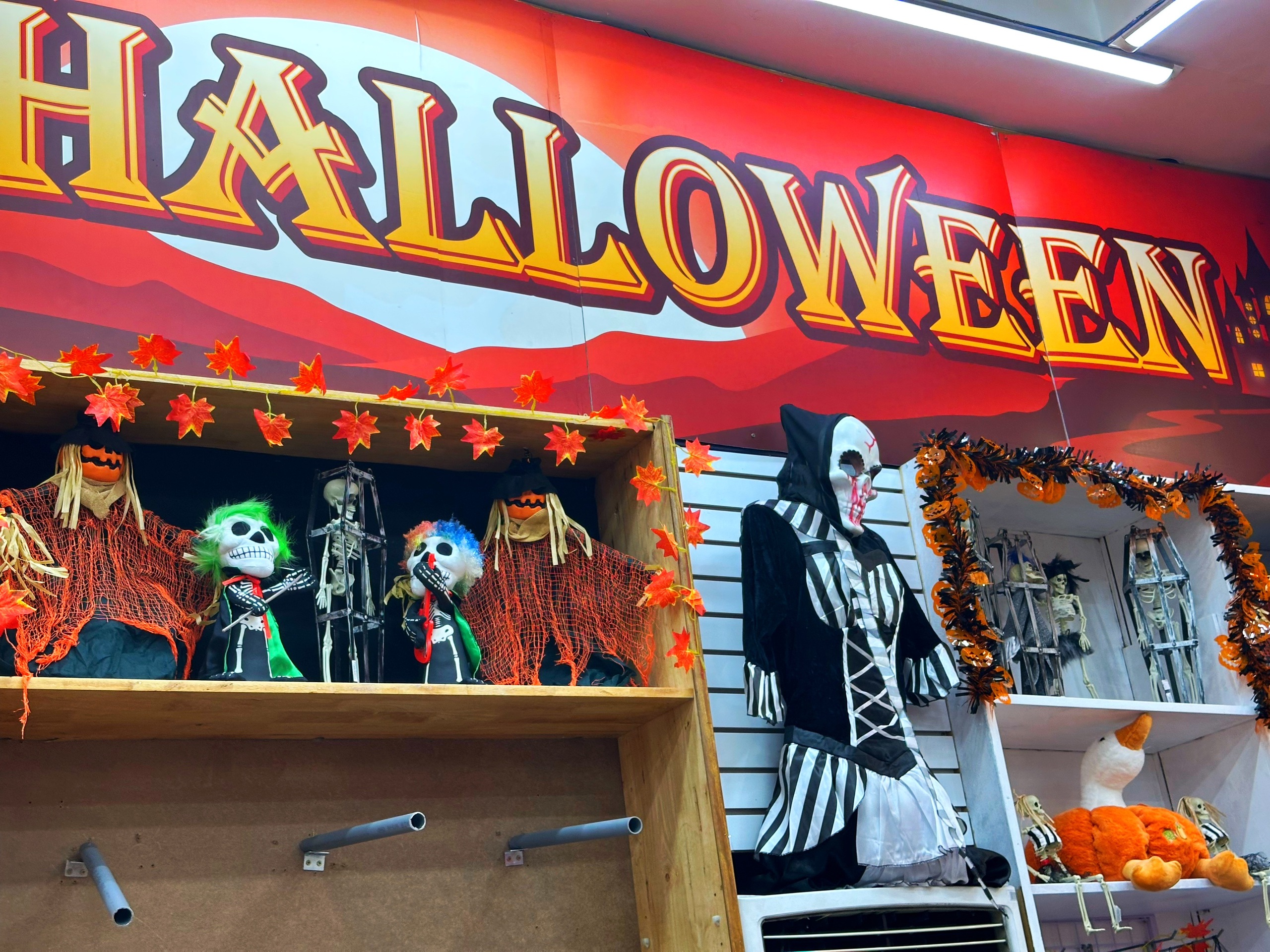 H&ocirc;m nay l&agrave; lễ Halloween: Ng&agrave;y n&agrave;y được tổ chức thế n&agrave;o, Việt Nam c&oacute; g&igrave; kh&aacute;c? - Ảnh 1.