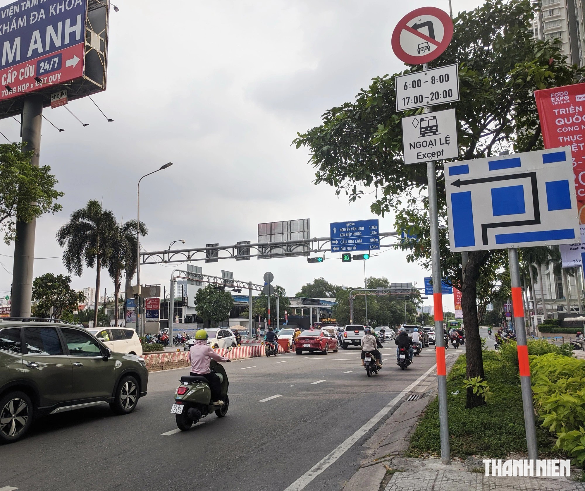 Có biển cấm quay đầu, rẽ trái được không? - Ảnh 1.
