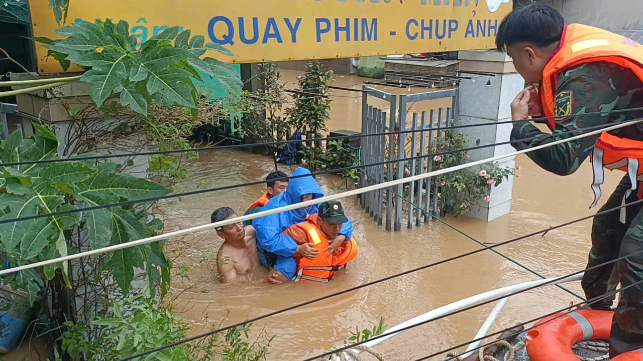 - Ảnh 4.  - Ảnh 4.