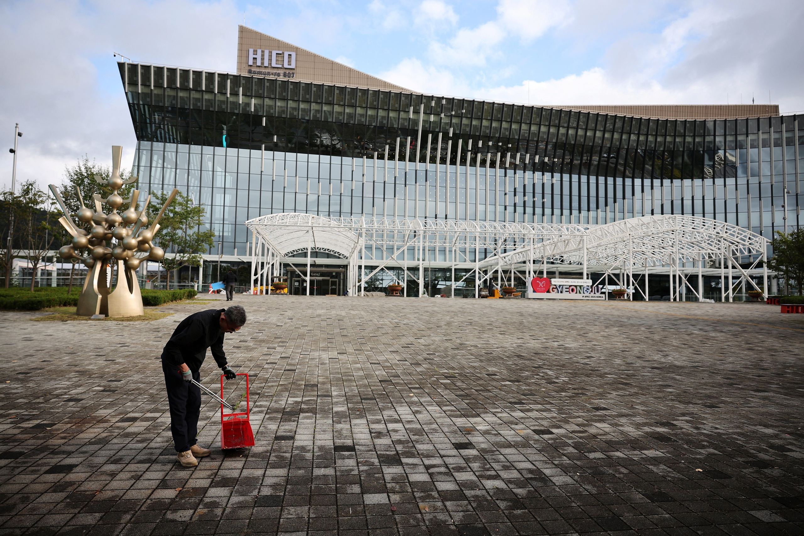 Hàn Quốc xây 'pháo đài' bảo vệ hội nghị APEC - Ảnh 2.