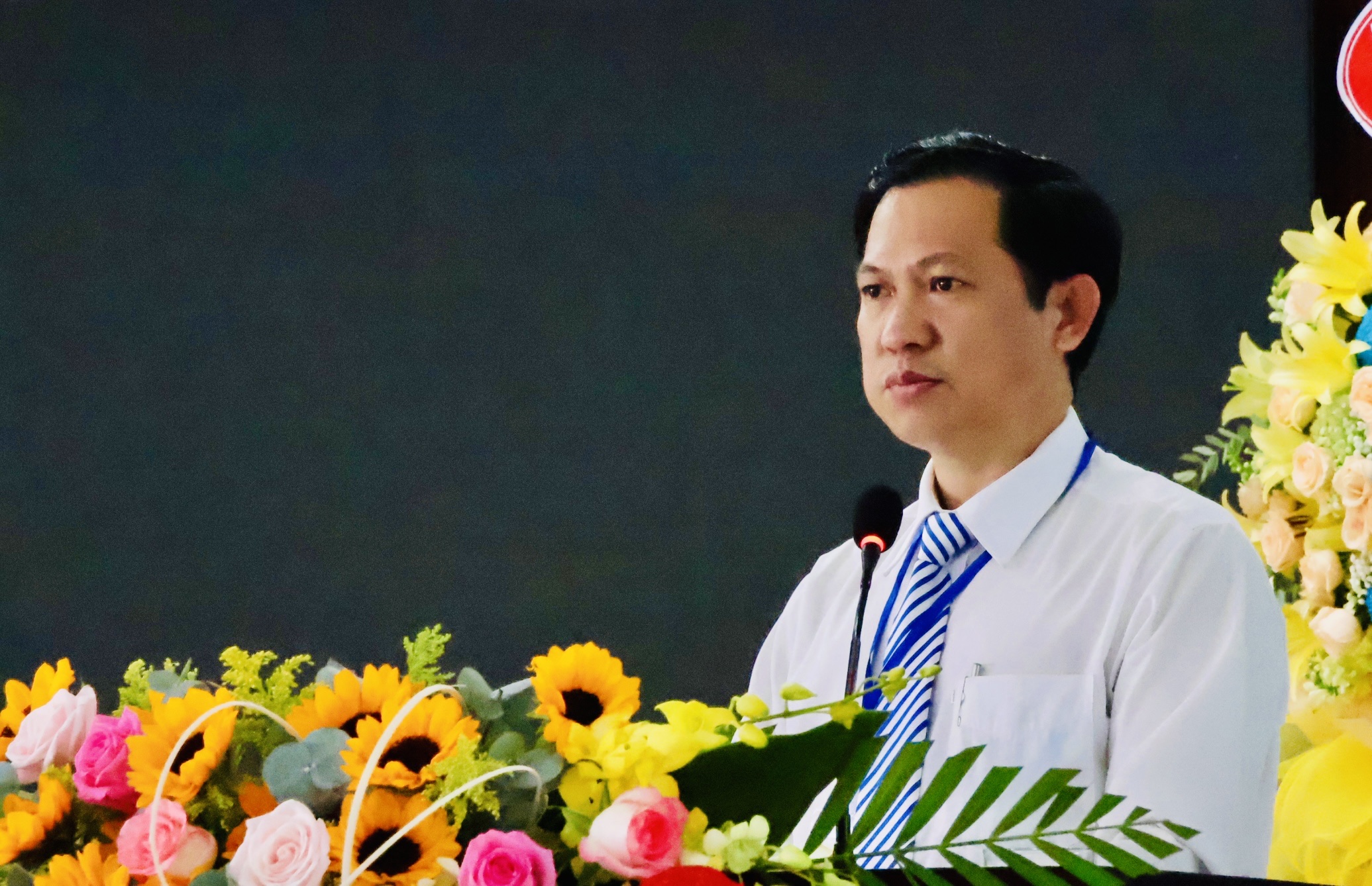 - Ảnh 2.  - Ảnh 2.