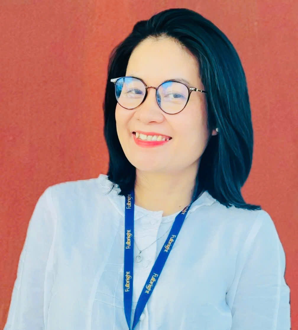 Job hugging - Khi người lao động 'ôm việc' vì nỗi sợ tương lai - Ảnh 1.