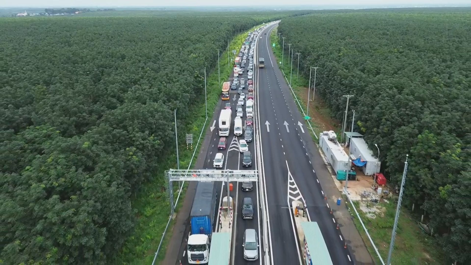 Đề xuất đầu tư hoàn chỉnh cao tốc Dầu Giây - Tân Phú- Ảnh 1. Đề xuất đầu tư hoàn chỉnh cao tốc Dầu Giây - Tân Phú- Ảnh 1.