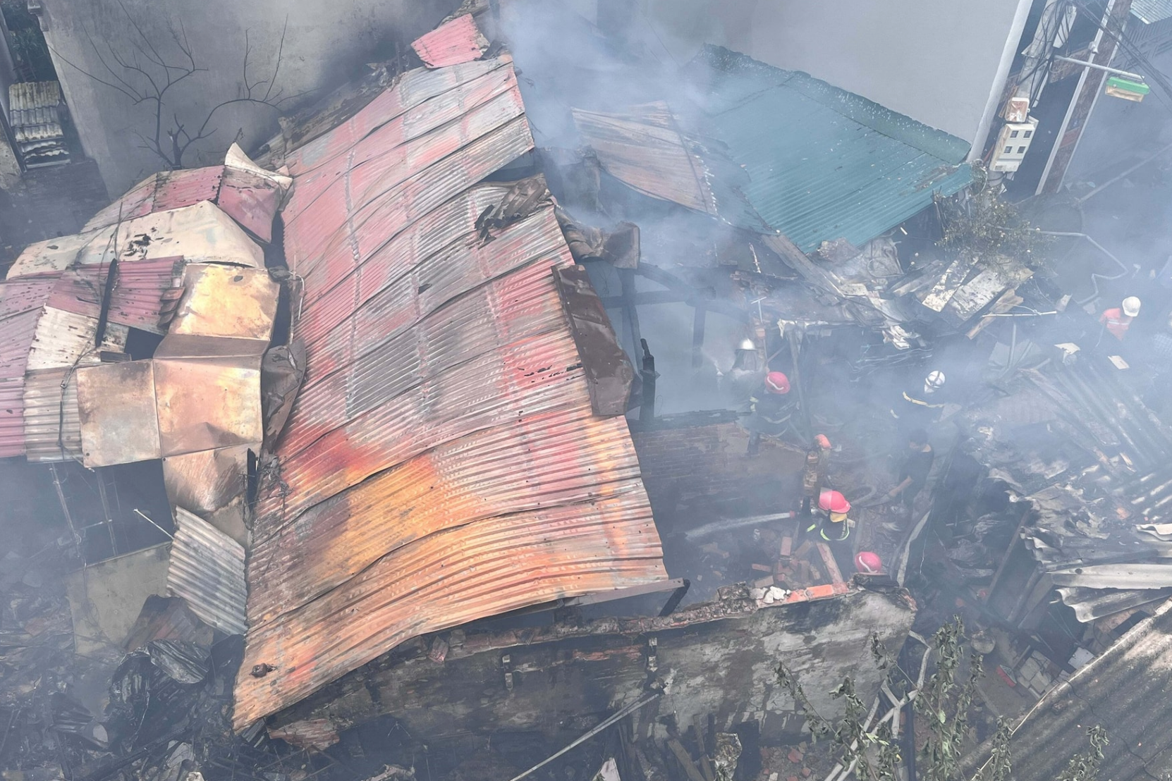 Cháy nhà ở Hà Nội, một người tử vong- Ảnh 1.