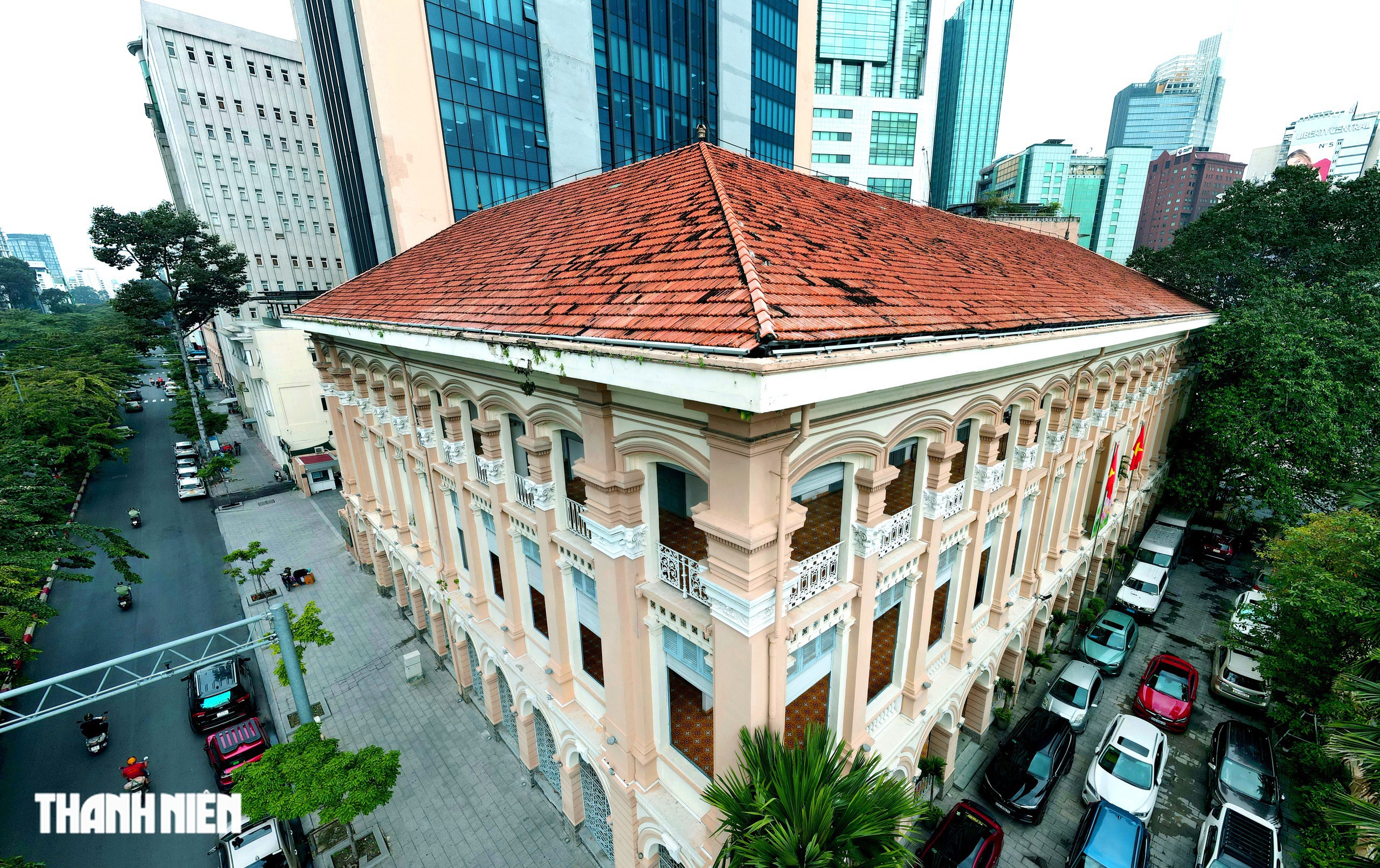 T&ograve;a nh&agrave; hơn 100 năm ở TP.HCM mang dấu ấn kiến tr&uacute;c Ph&aacute;p Độc đ&aacute;o - Ảnh 8.