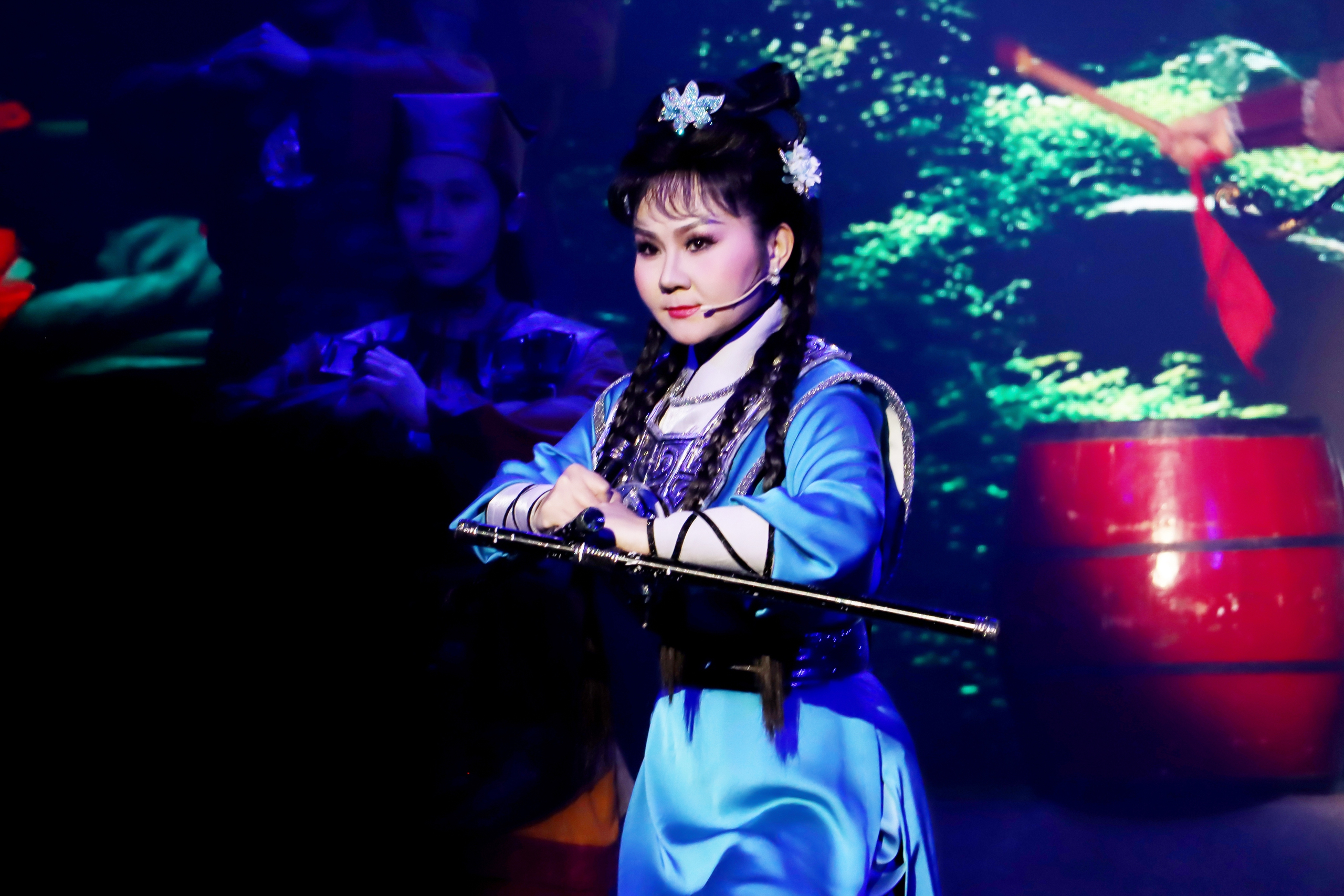 Cháu gái NSND Thanh Tòng - Lê Thanh Thảo: Từng chạnh lòng đến muốn bỏ nghề - Ảnh 1.