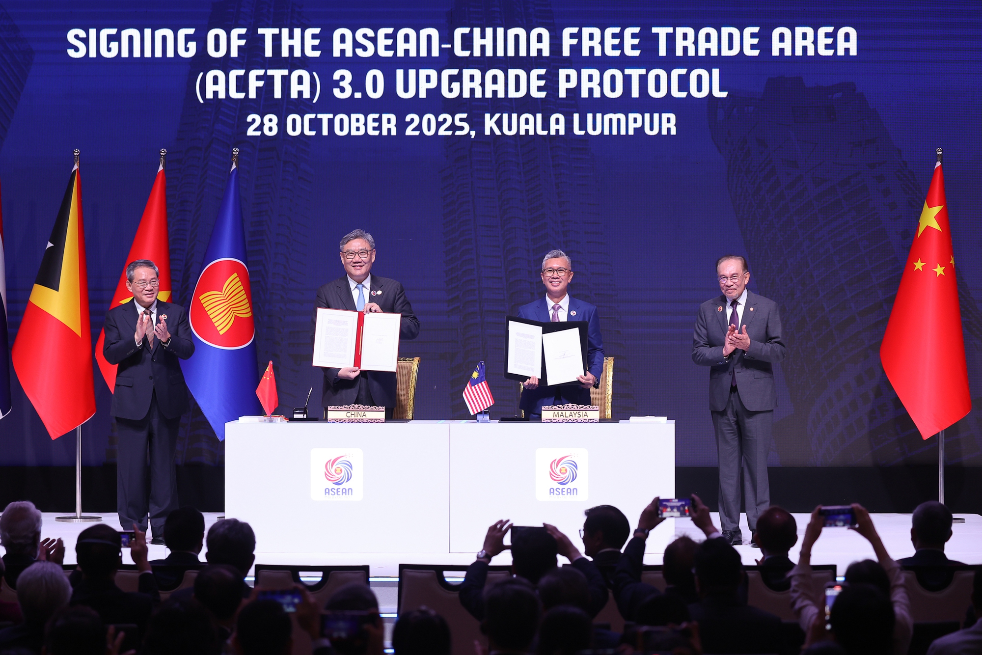 Thủ tướng đề xuất thành lập mạng lưới đổi mới sáng tạo ASEAN- Trung Quốc - Ảnh 2.
