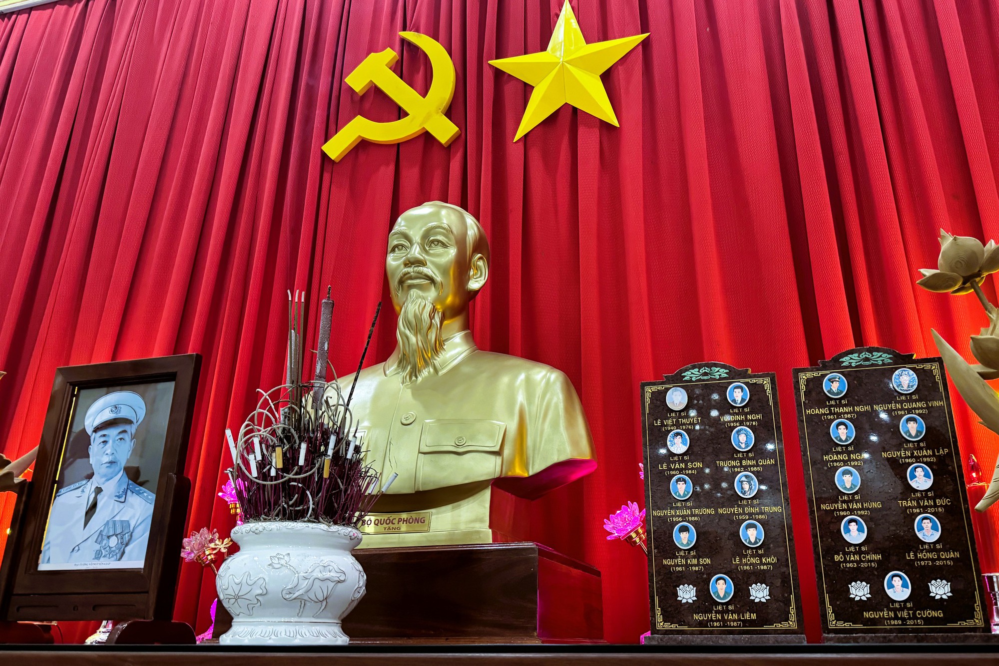 - Ảnh 4.  - Ảnh 4.