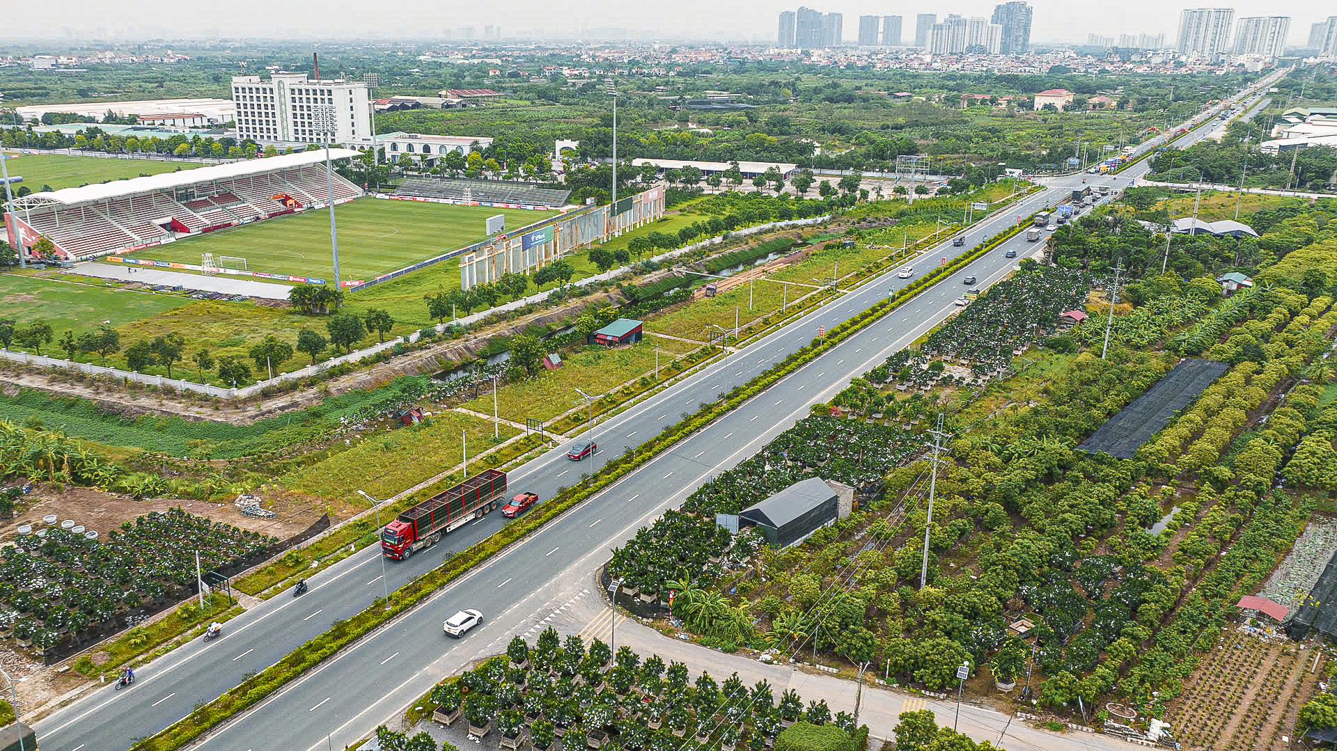 Gambar tempat di mana stadion terbesar di Vietnam akan dibangun: Fasilitas olahraga kelas dunia - Foto 7. Hình ảnh nơi sắp xây sân vận động lớn nhất Việt Nam: Công trình thể thao tầm cỡ thế giới- Ảnh 7.