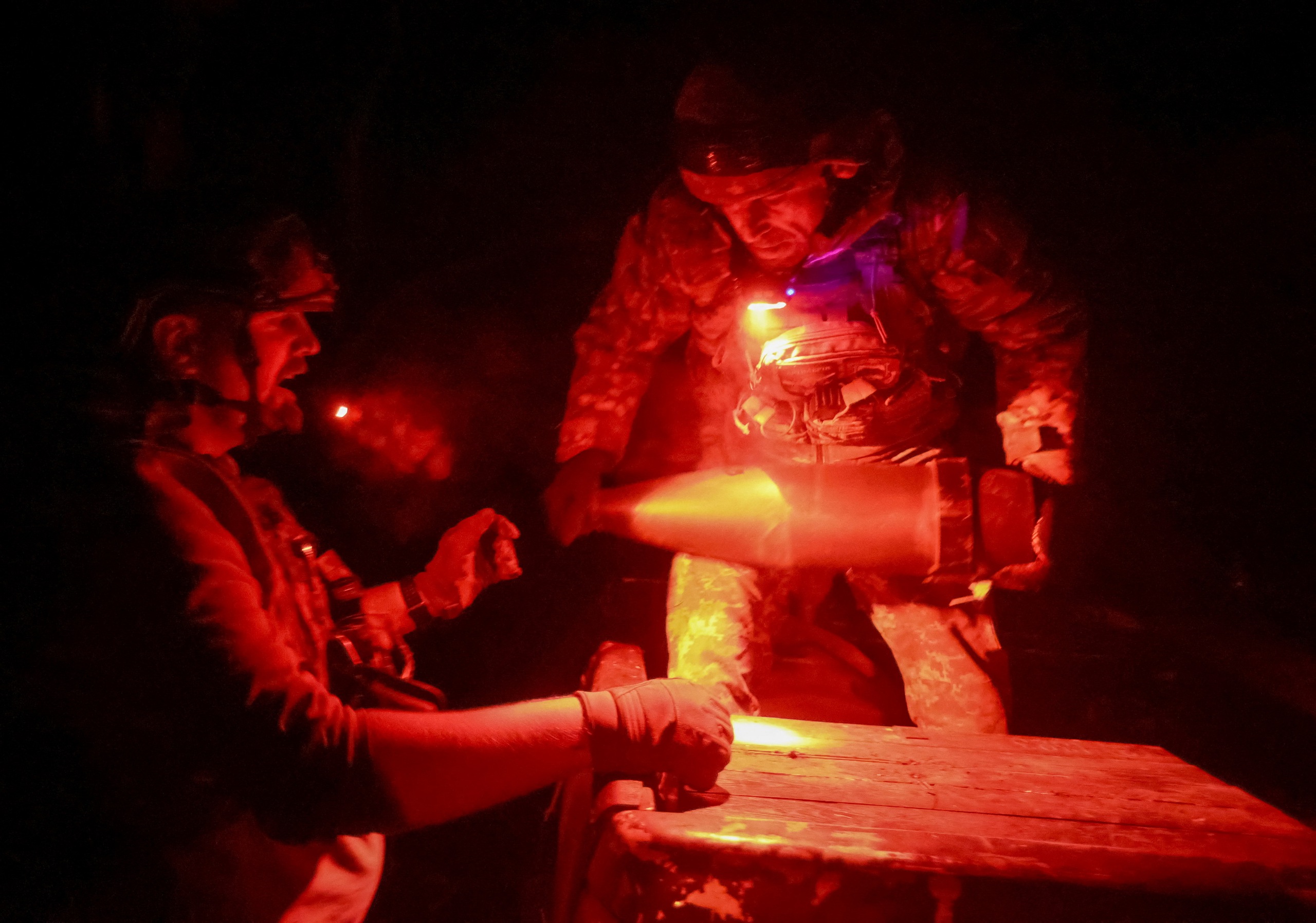 Nga tiến vào trung tâm hậu cần chiến lược phía đông Ukraine- Ảnh 1.