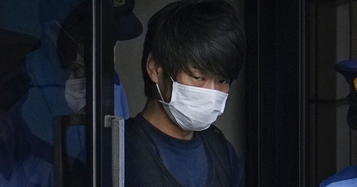 Nghi phạm ám sát Abe Shinzo nhận tội trong phiên xét xử đầu tiên tại Nhật Bản - Ảnh 1.