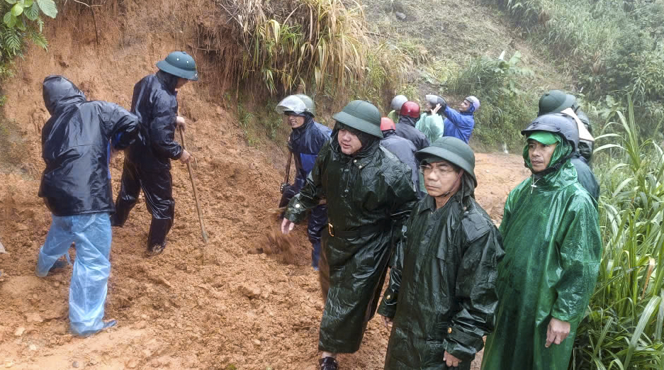 Tiếp cận được 5 thôn bị cô lập ở xã Ngọc Linh, Quảng Ngãi- Ảnh 1. Tiếp cận được 5 thôn bị cô lập ở xã Ngọc Linh, Quảng Ngãi- Ảnh 1.