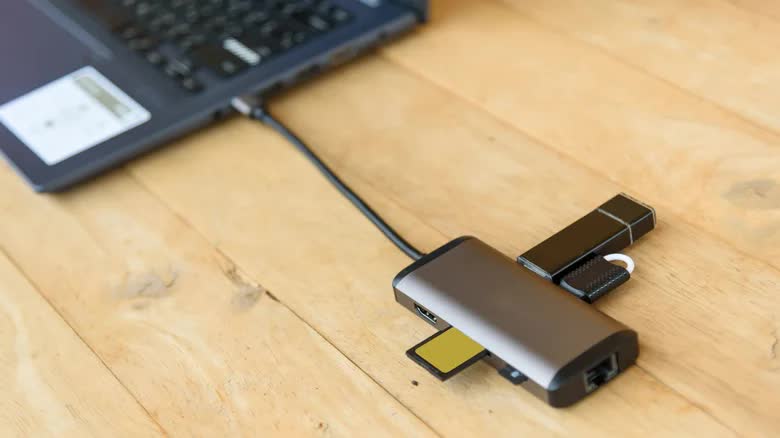Cần bao nhiêu cổng USB trên máy tính xách tay là đủ? - Ảnh 2.