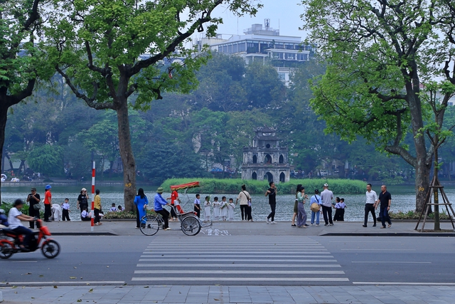 Bảng giá đất Hà Nội 700 triệu đồng/m2 sẽ tạo ‘gánh nặng kép’ lên giá nhà- Ảnh 1. Bảng giá đất Hà Nội 700 triệu đồng/m2 sẽ tạo ‘gánh nặng kép’ lên giá nhà- Ảnh 1.