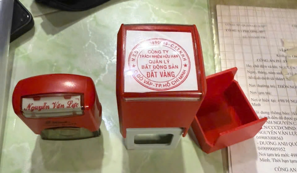 Lừa đảo bất động sản tại Đà Nẵng: Cặp đôi chiếm đoạt gần 200 triệu đồng qua mạng xã hội - Ảnh 3. Lừa đảo bất động sản tại Đà Nẵng: Cặp đôi chiếm đoạt gần 200 triệu đồng qua mạng xã hội - Ảnh 3.