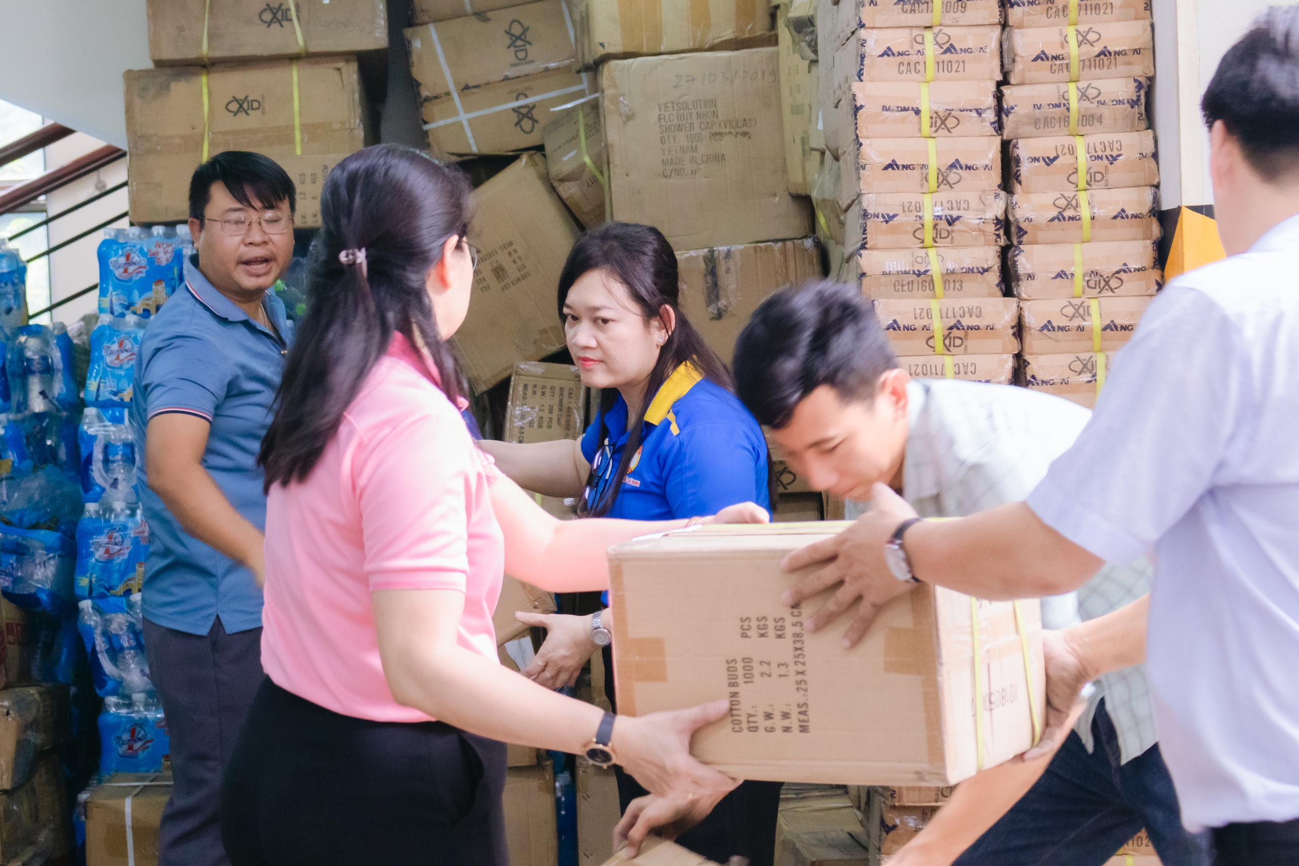 MTTQ TP.HCM tiếp nhận tiền cứu trợ - Ảnh 1.