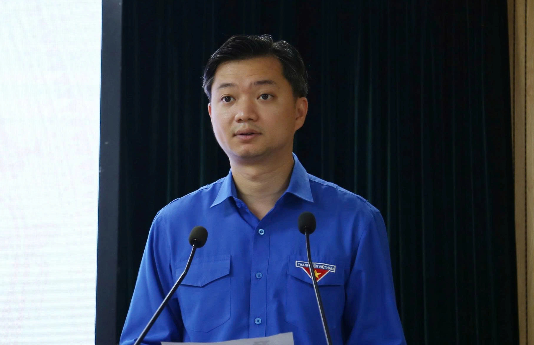 Anh Nguyễn Minh Triết kêu gọi giới trẻ hỗ trợ đồng bào bị bão số 10 - Ảnh 1. Anh Nguyễn Minh Triết kêu gọi giới trẻ hỗ trợ đồng bào bị bão số 10 - Ảnh 1.