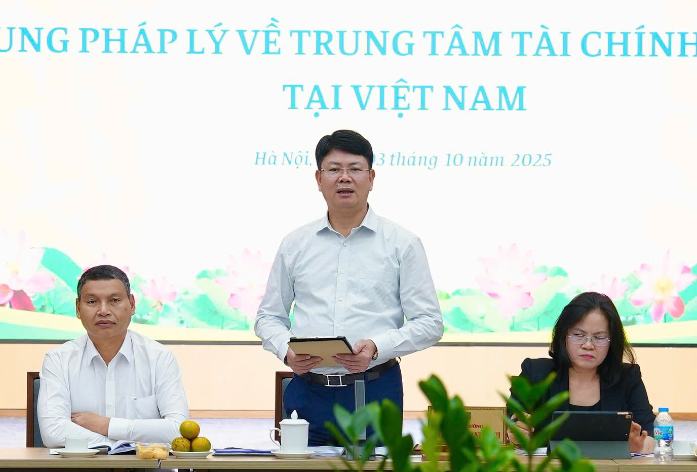 Nhiều 'ông lớn' muốn rót vốn 7 tỉ USD vào trung tâm tài chính quốc tế Việt Nam- Ảnh 1.