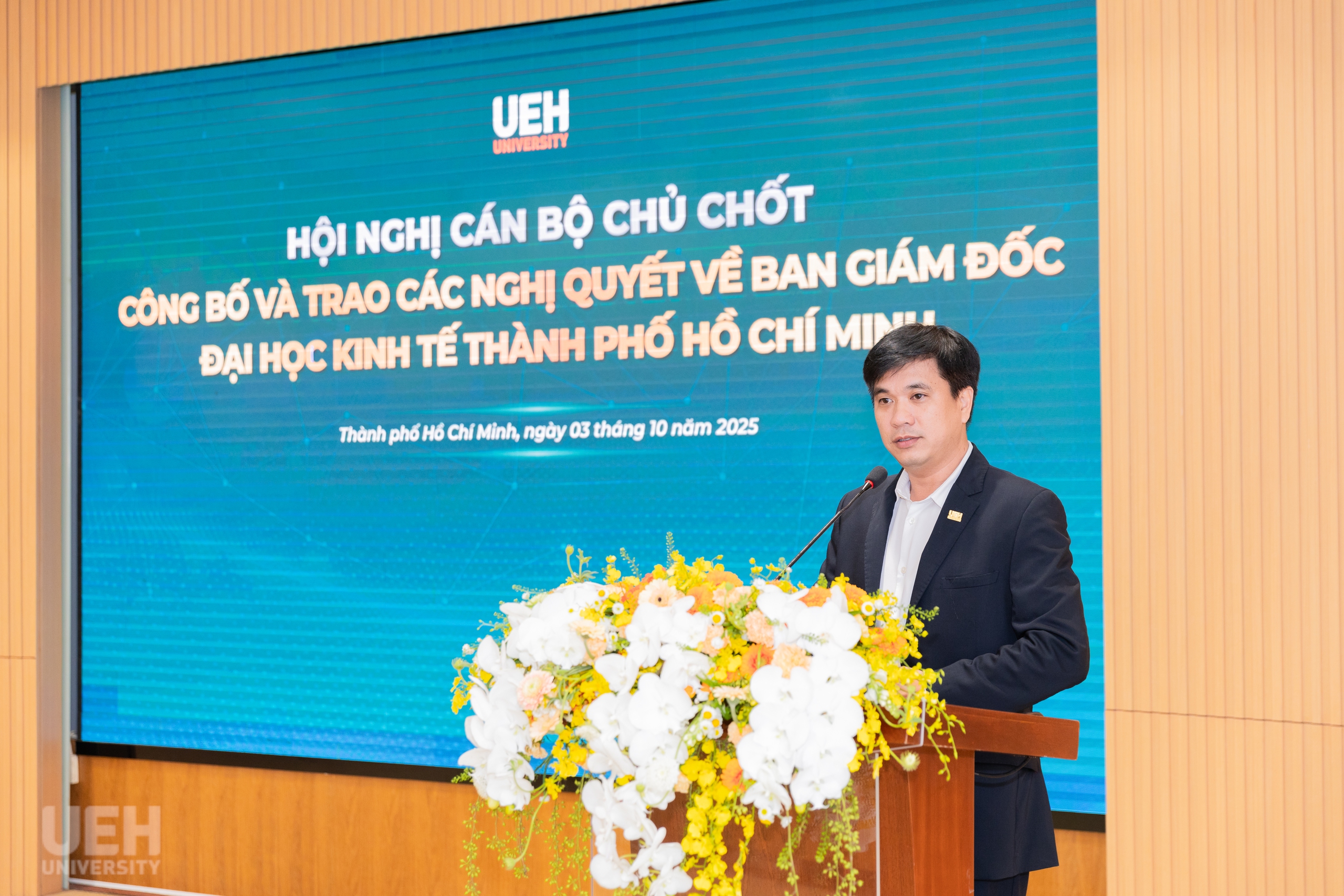 PGS-TS Bùi Quang Hùng được giao quyền phụ trách điều hành cho ĐH Kinh tế TP.HCM - Ảnh 1.