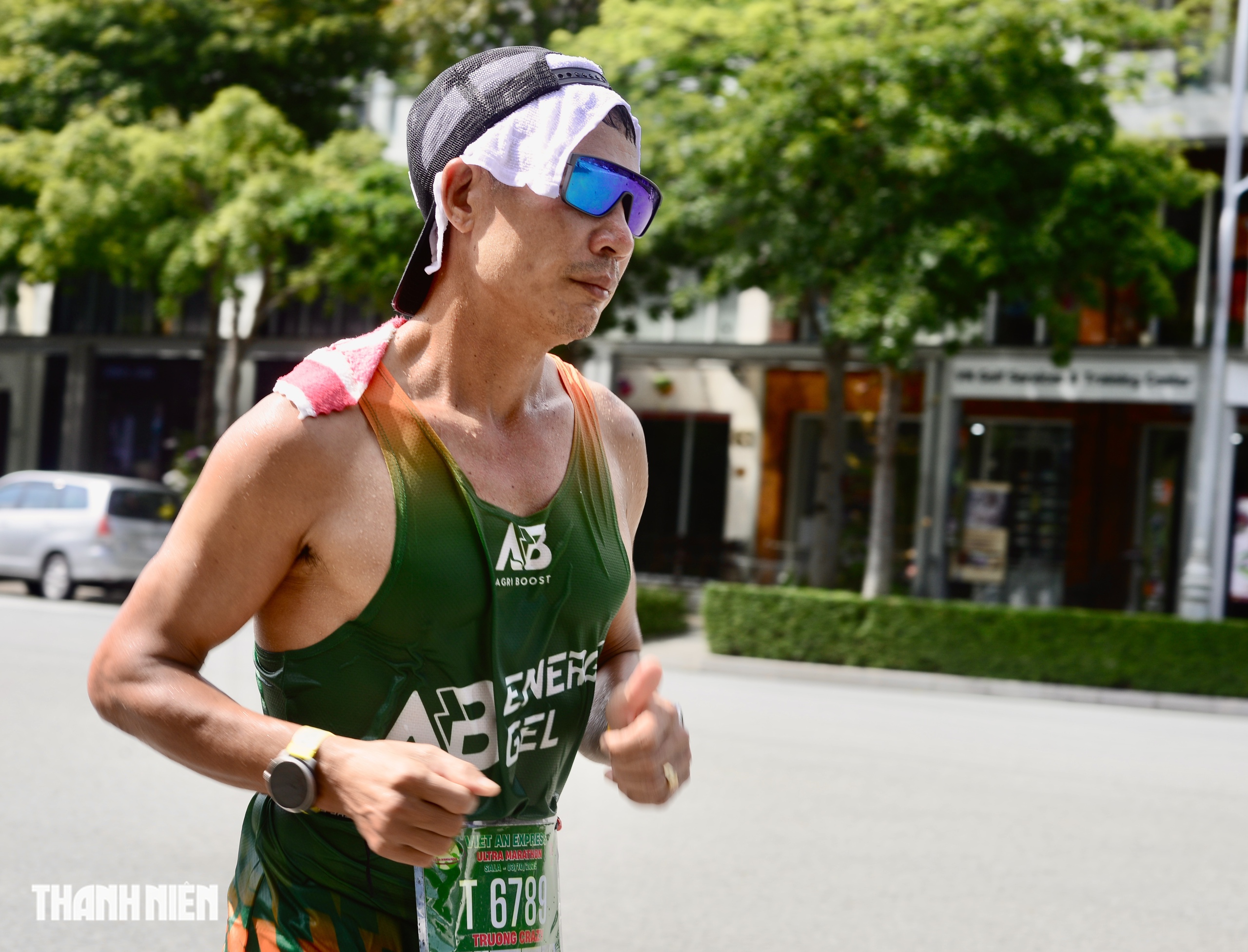 Ảnh đẹp tr&ecirc;n h&agrave;nh tr&igrave;nh chạy bộ 310 km trong hơn 56 tiếng của 'Trường đi&ecirc;n' - Ảnh 9.