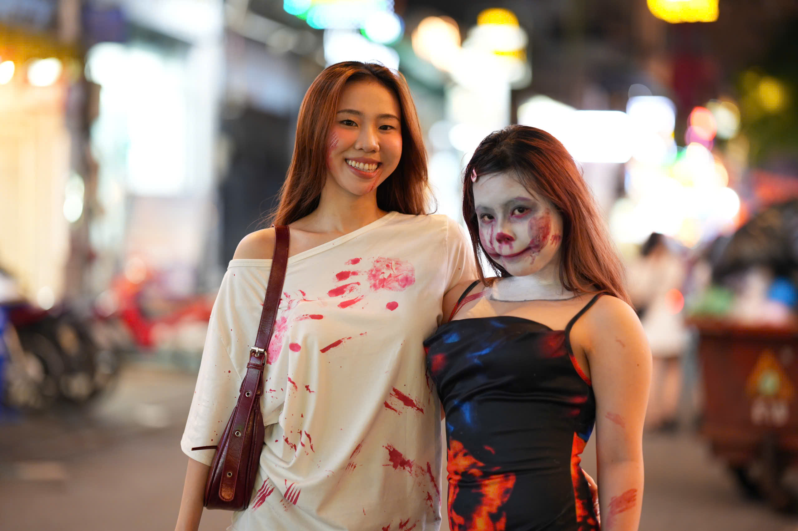 Phố Tây Bùi Viện ngập tràn sắc màu ma quái Halloween: Muôn kiểu hóa trang cực 'chất' - Ảnh 3.