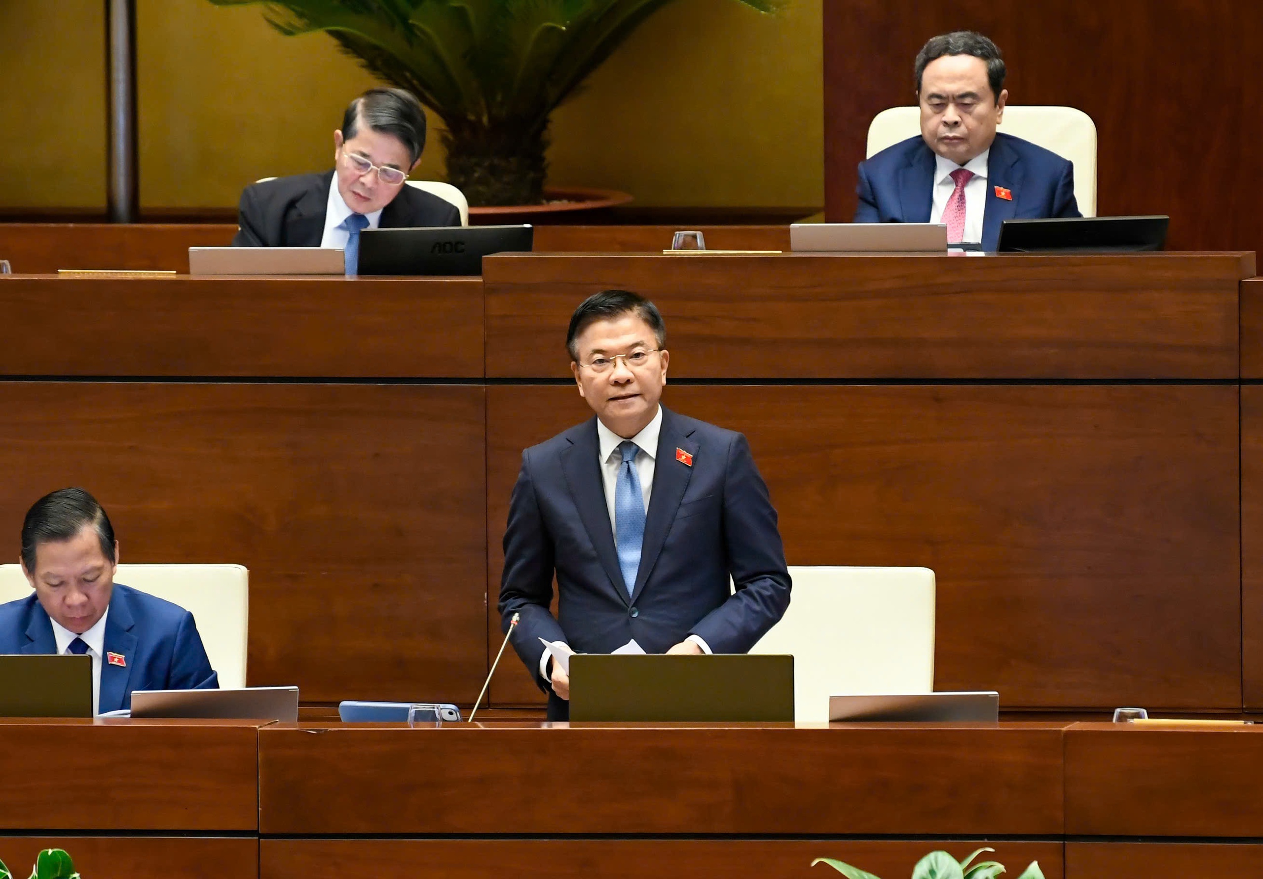 Phó thủ tướng nói về xử lý học sinh vi phạm- Ảnh 1. Phó thủ tướng nói về xử lý học sinh vi phạm- Ảnh 1.