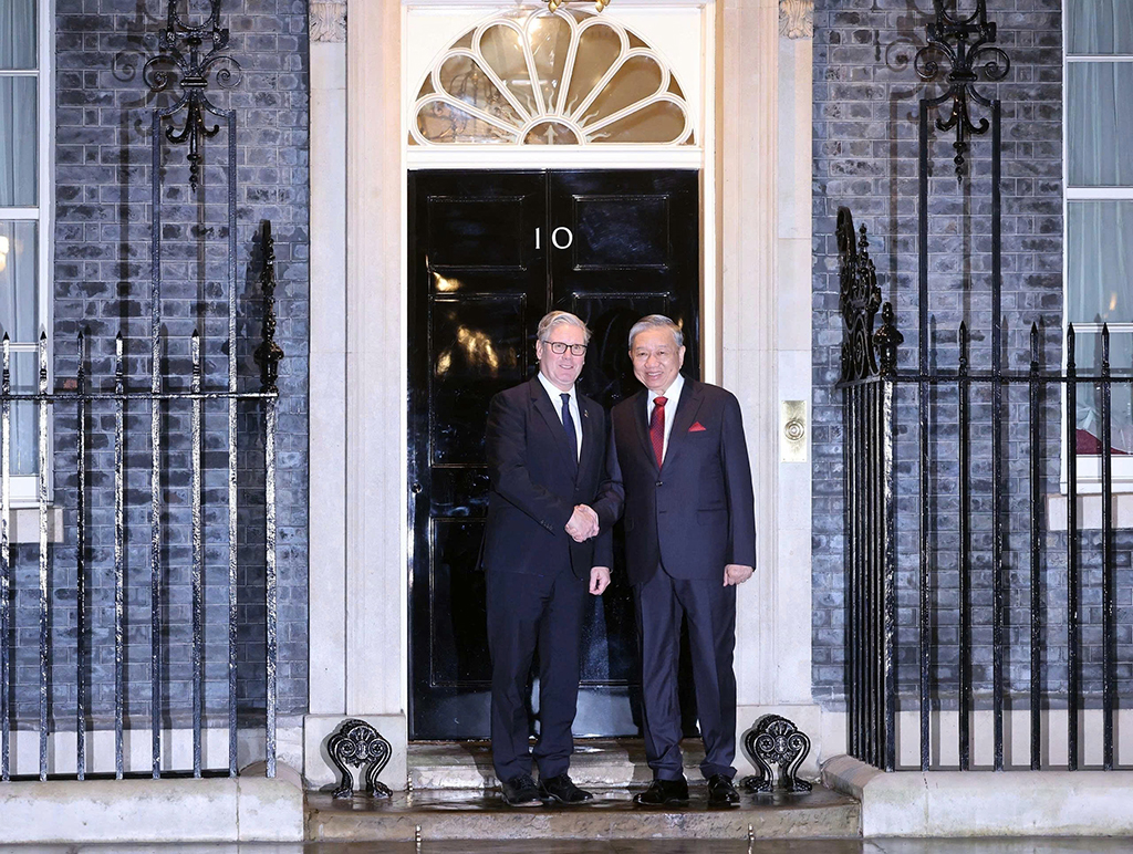 Việt Nam và Anh nâng cấp quan hệ lên Đối tác chiến lược toàn diện - Ảnh 2. Việt Nam và Anh nâng cấp quan hệ lên Đối tác chiến lược toàn diện - Ảnh 2.