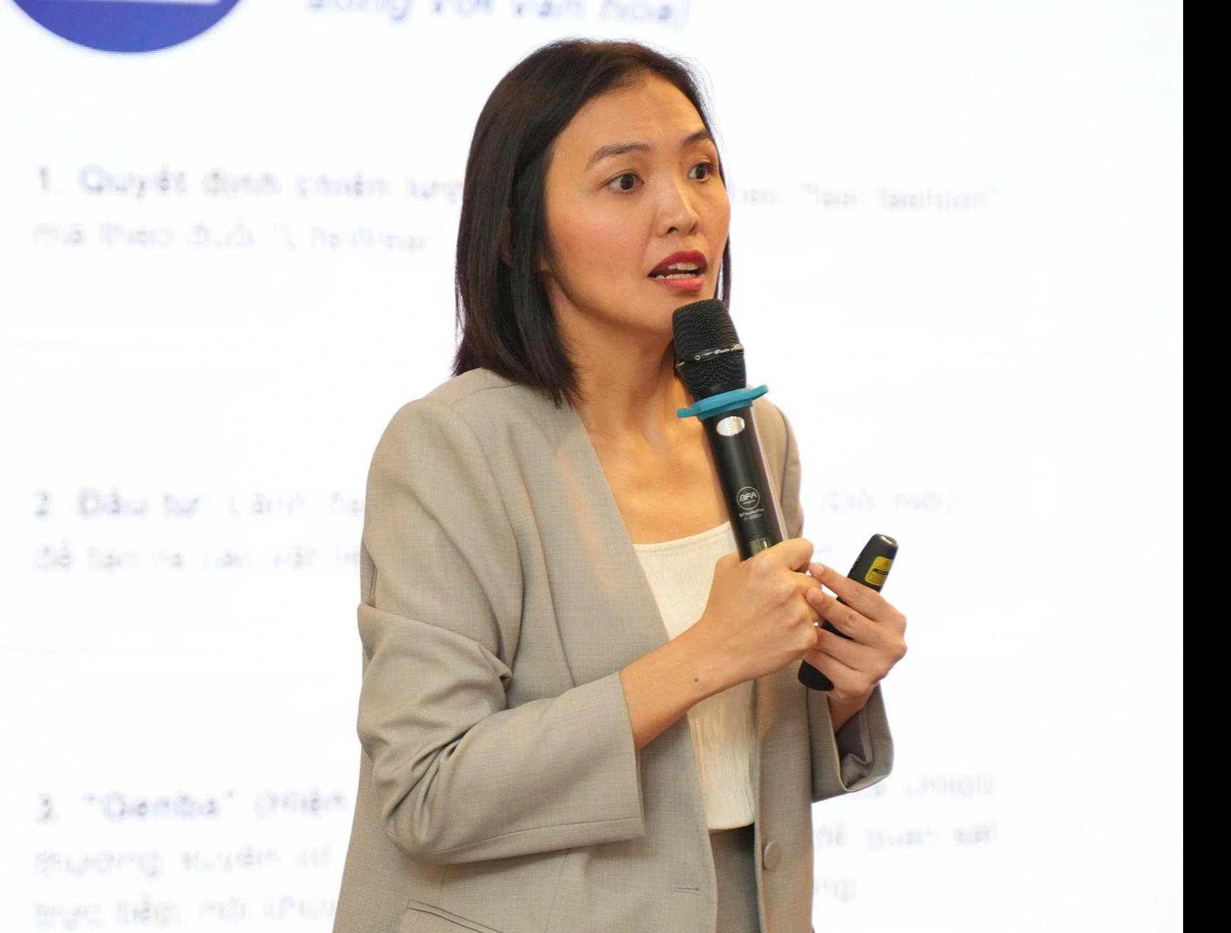 Từ sự tỉnh thức của lãnh đạo đến sức sống mới trong xây dựng thương hiệu - Ảnh 1.