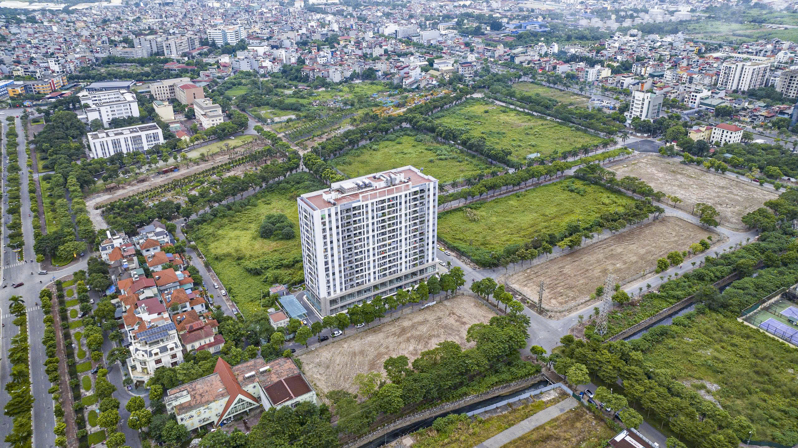 Hiện trạng khu đất tái định cư cho người dân ven hồ Hoàn Kiếm sau khi di dời- Ảnh 11. Hiện trạng khu đất tái định cư cho người dân ven hồ Hoàn Kiếm sau khi di dời- Ảnh 11.