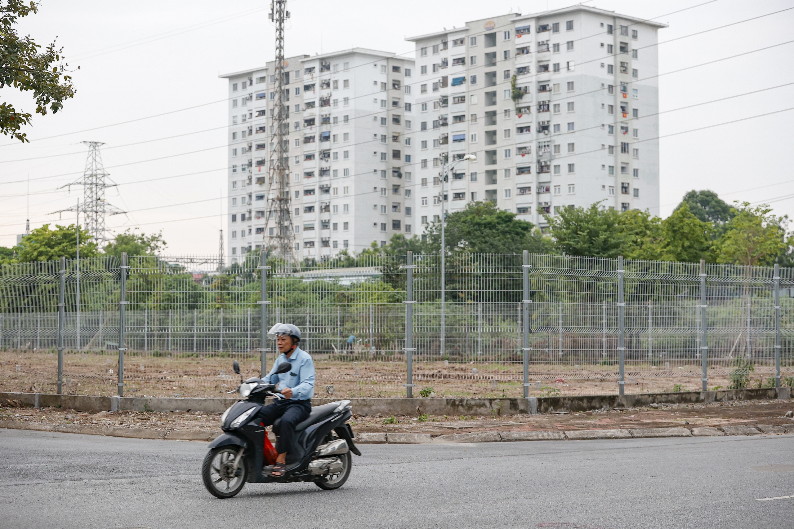 Hiện trạng khu đất tái định cư cho người dân ven hồ Hoàn Kiếm sau khi di dời- Ảnh 13. Hiện trạng khu đất tái định cư cho người dân ven hồ Hoàn Kiếm sau khi di dời- Ảnh 13.