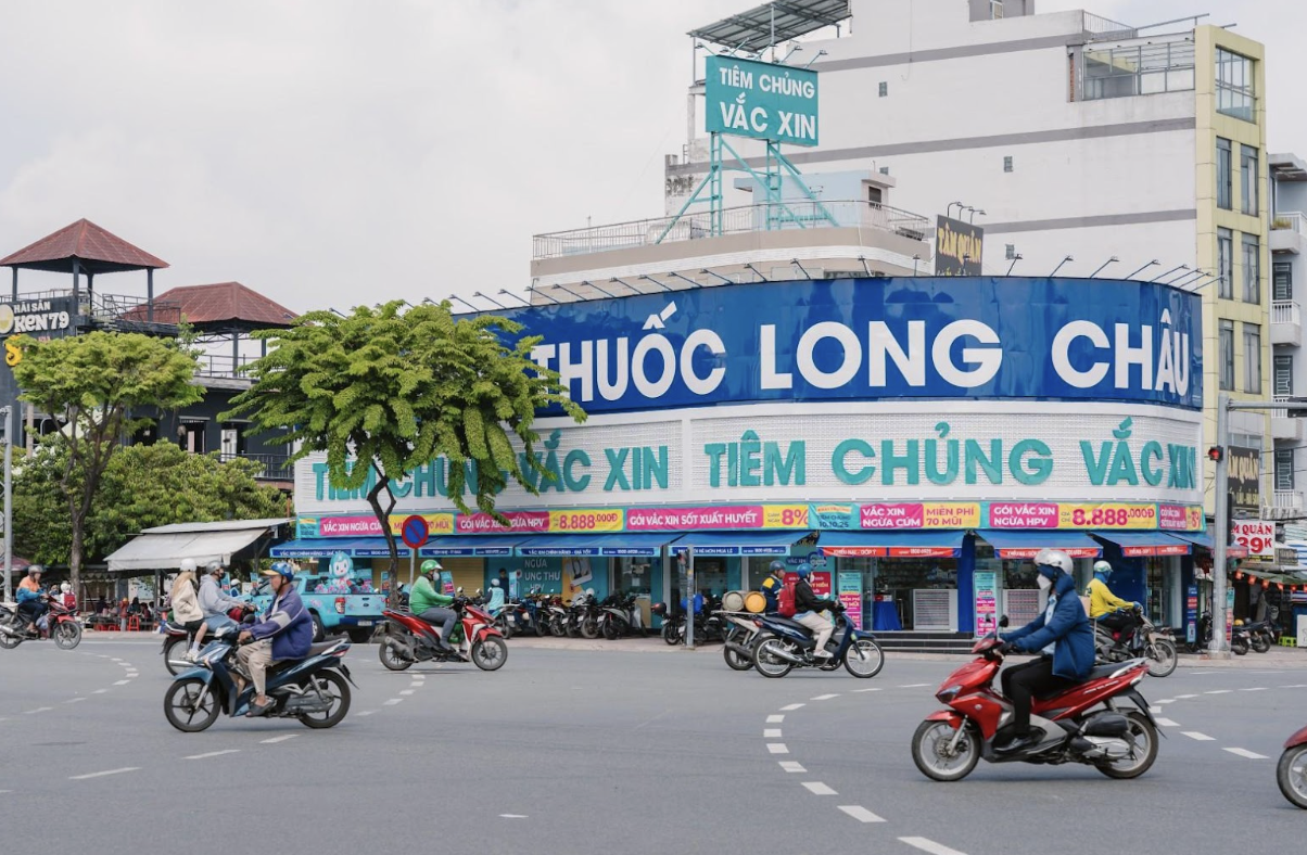 FPT Retail đạt 36 . 170 Tỉ doanh thu sau 9 tháng đầu năm 2025 - Ảnh 1.