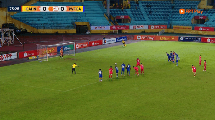 Tr&ograve; cưng HLV Kim Sang-sik bất lực, PVF-CAND trắng tay tr&ecirc;n s&acirc;n CLB CAHN - Ảnh 2.