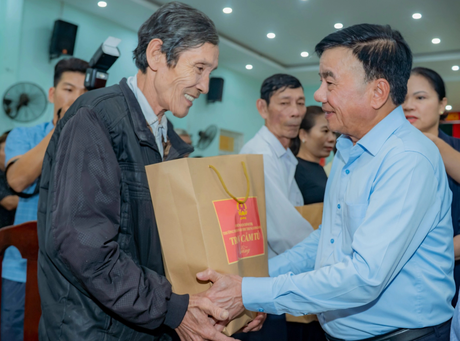 - Ảnh 2.  - Ảnh 2.