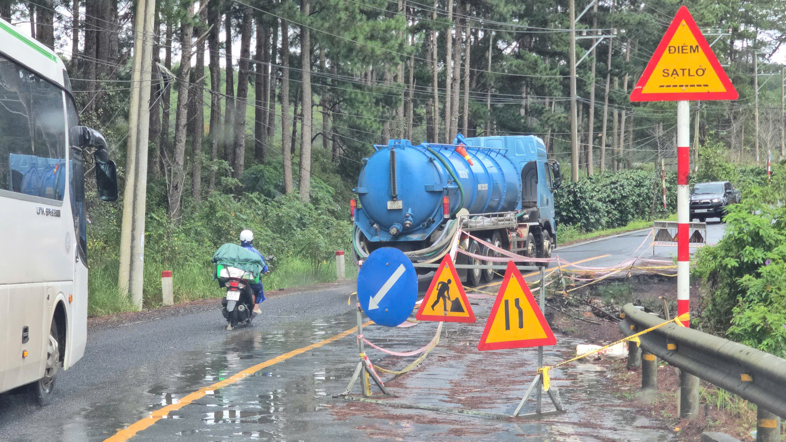 Lâm Đồng thuê tư vấn khảo sát, đánh giá sạt lở đèo D’Ran trên QL20 - Ảnh 5. Lâm Đồng thuê tư vấn khảo sát, đánh giá sạt lở đèo D’Ran trên QL20 - Ảnh 5.