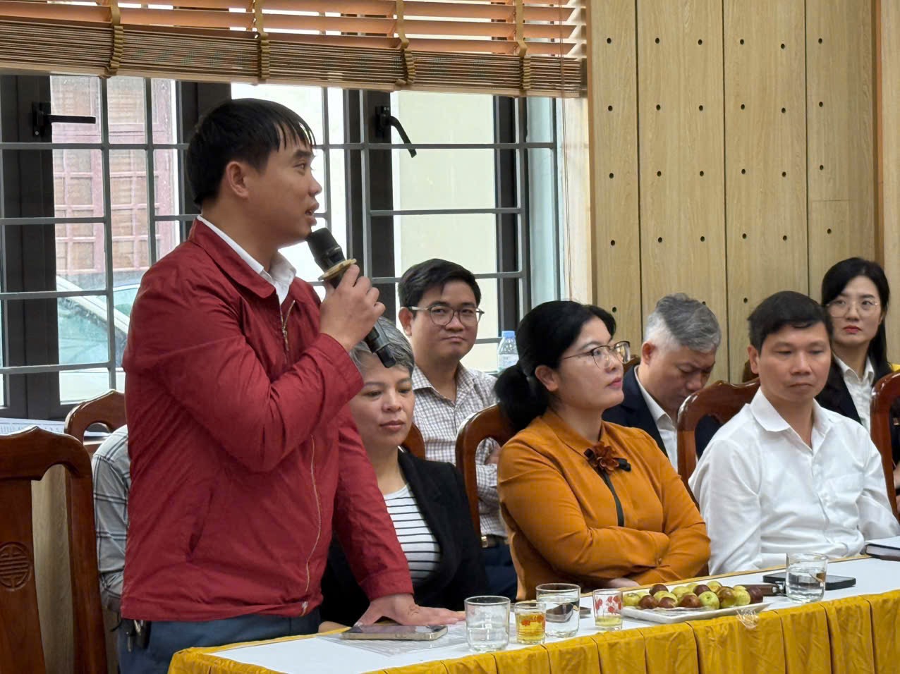 Người dân khẳng định với giám đốc công an: La Phù không còn hàng giả, hàng nhái - Ảnh 4.