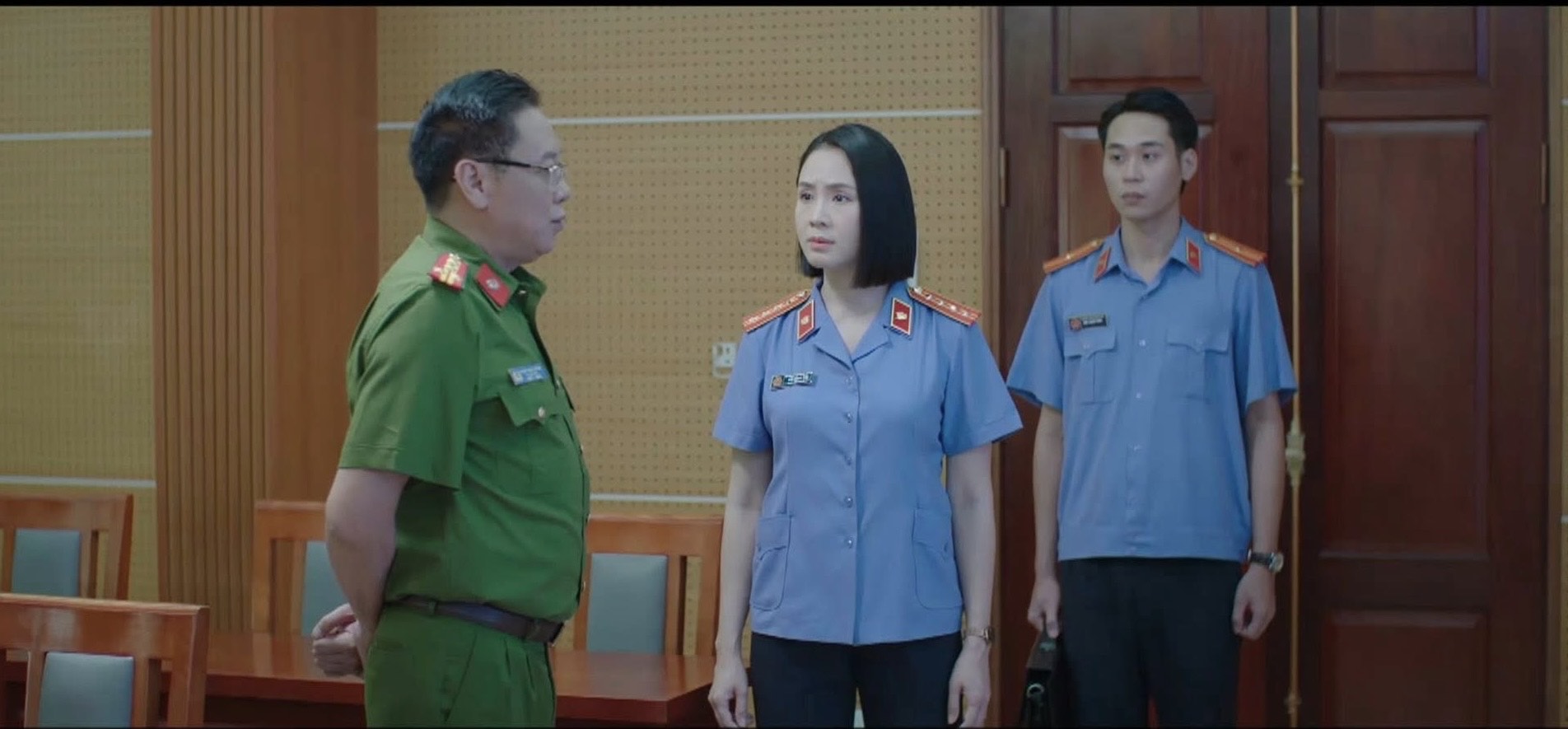 Hồng Diễm đón tin vui dù gây tranh cãi khi tái xuất phim - Ảnh 2.