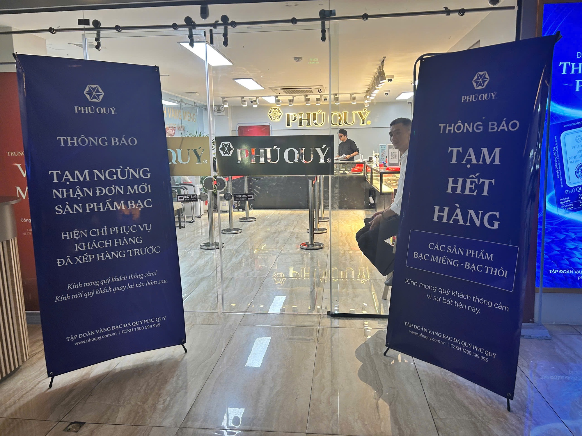 Người trẻ chuyển sang thích chơi... bạc- Ảnh 1. Người trẻ chuyển sang thích chơi... bạc- Ảnh 1.