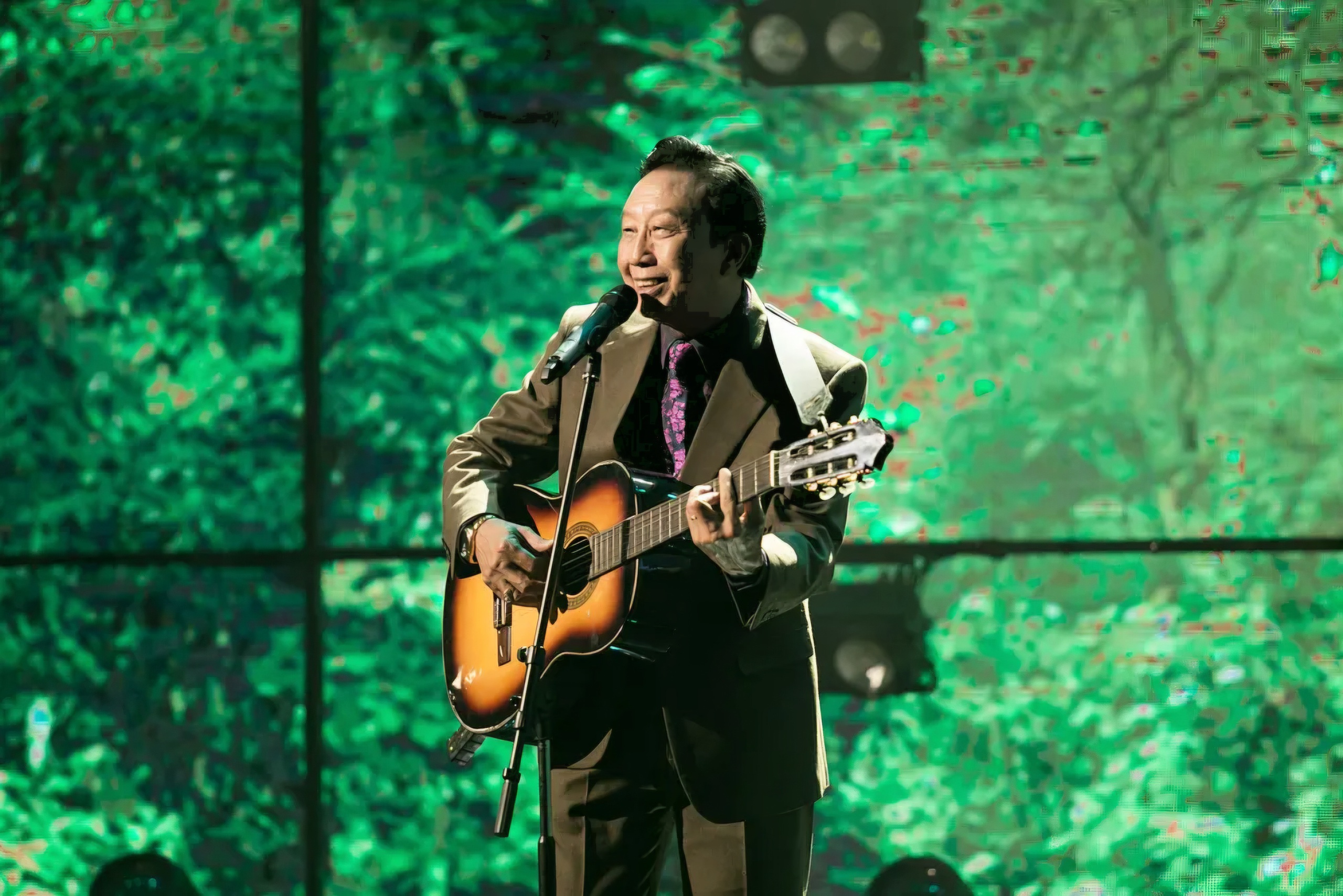 តន្ត្រីរបស់ ហៀន - តន្ត្រីនៃចំណង់ចំណូលចិត្ត - រូបថត ១. Âm nhạc Thế Hiển - âm nhạc của lòng nhiệt huyết- Ảnh 1.