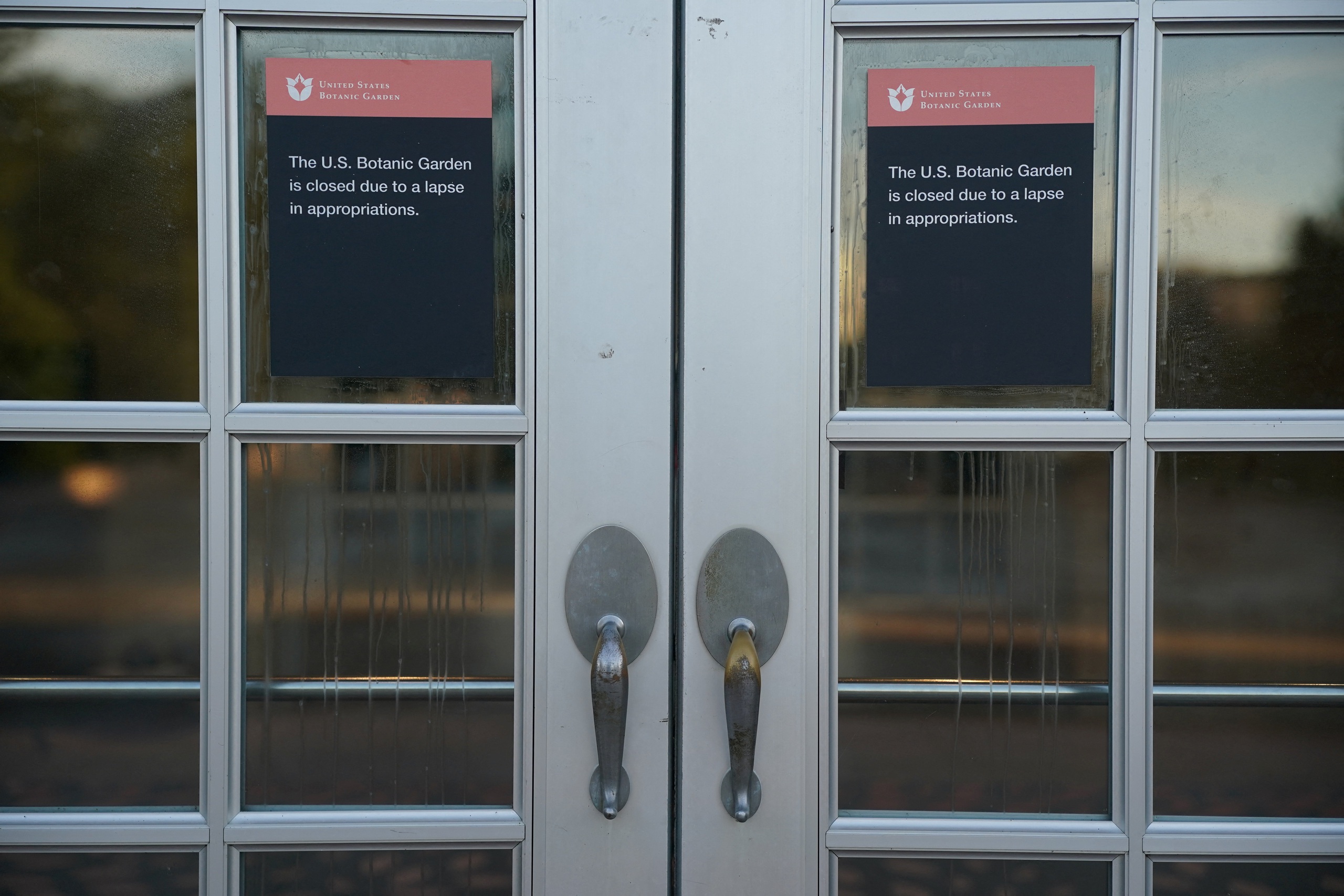 Dự luật ngân sách bị bác lần 4, chính phủ Mỹ đóng cửa đến tuần sau- Ảnh 2. Dự luật ngân sách bị bác lần 4, chính phủ Mỹ đóng cửa đến tuần sau- Ảnh 2.